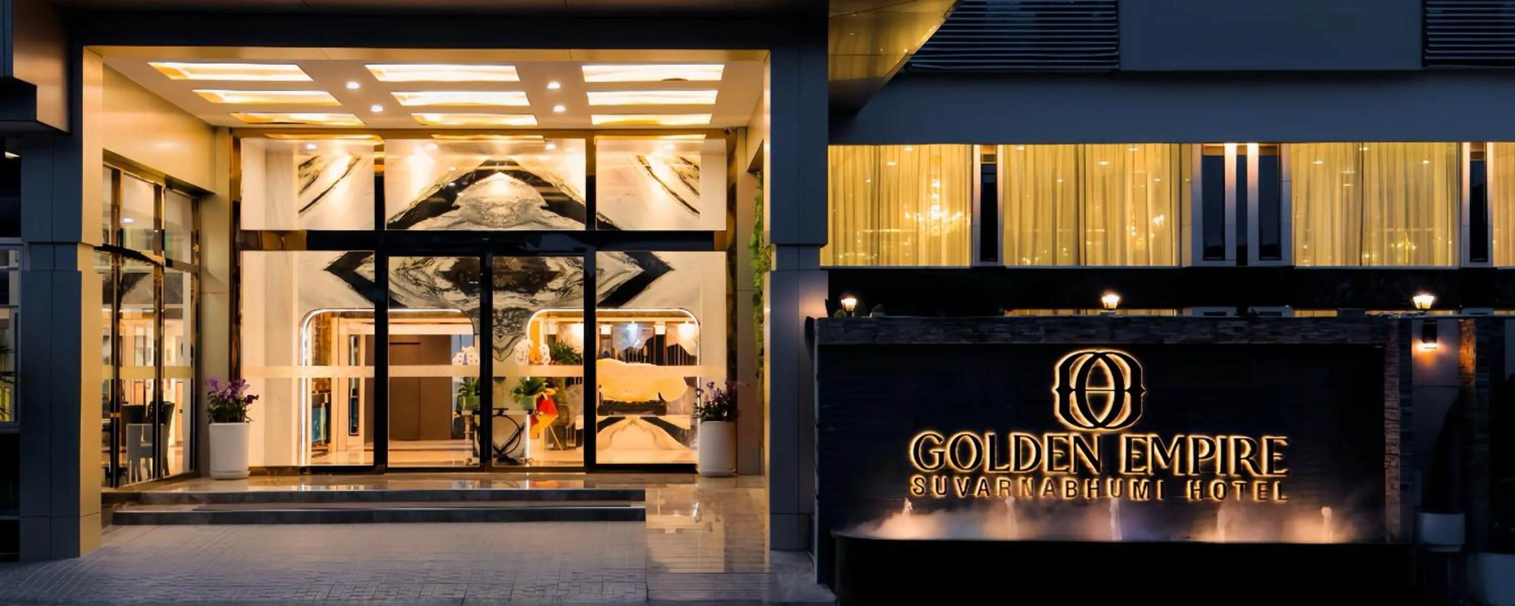 Facade/entrance in Golden Empire Suvarnabhumi Hotel