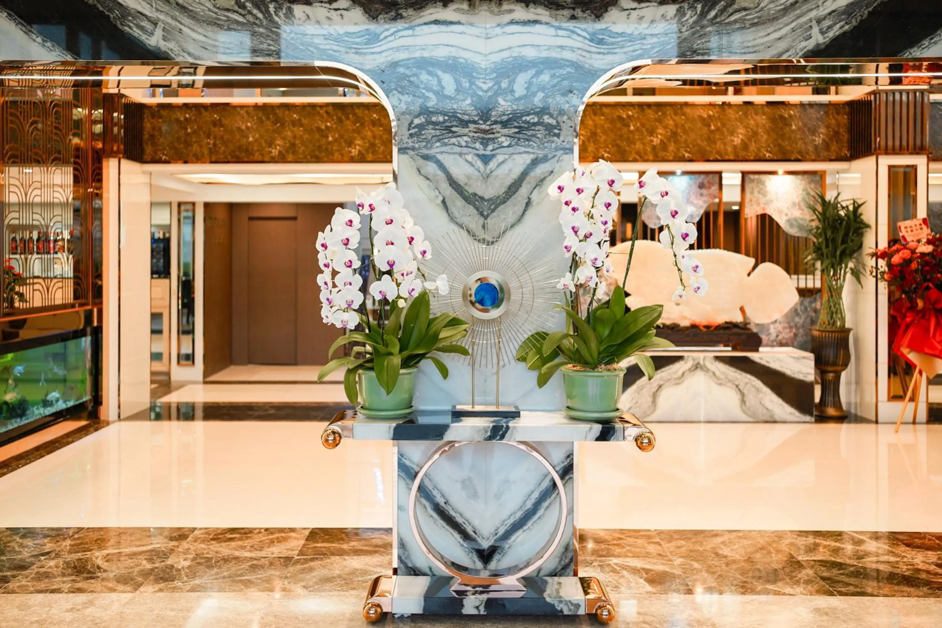 Lobby or reception in Golden Empire Suvarnabhumi Hotel