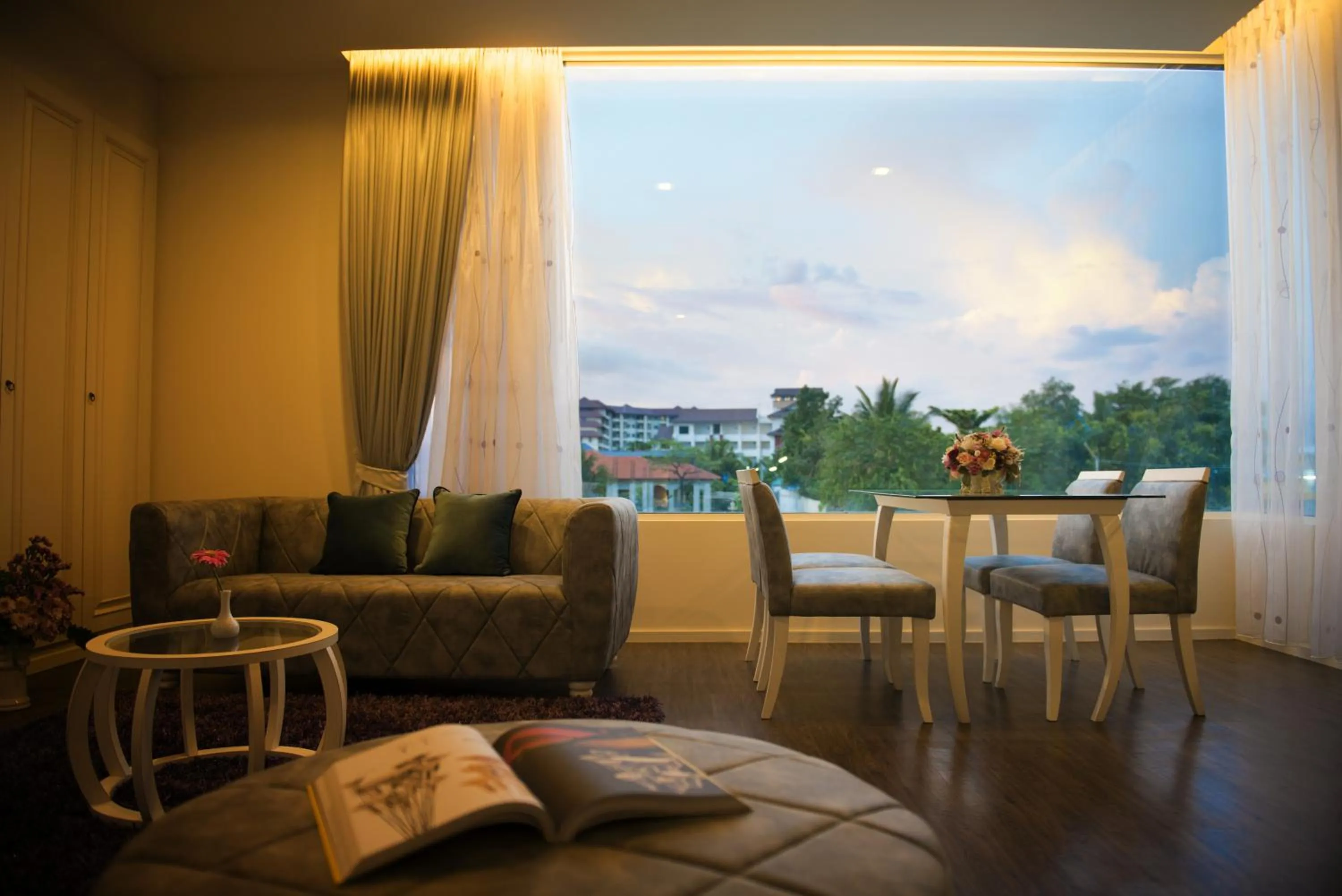 The Beverly Hills Hotel