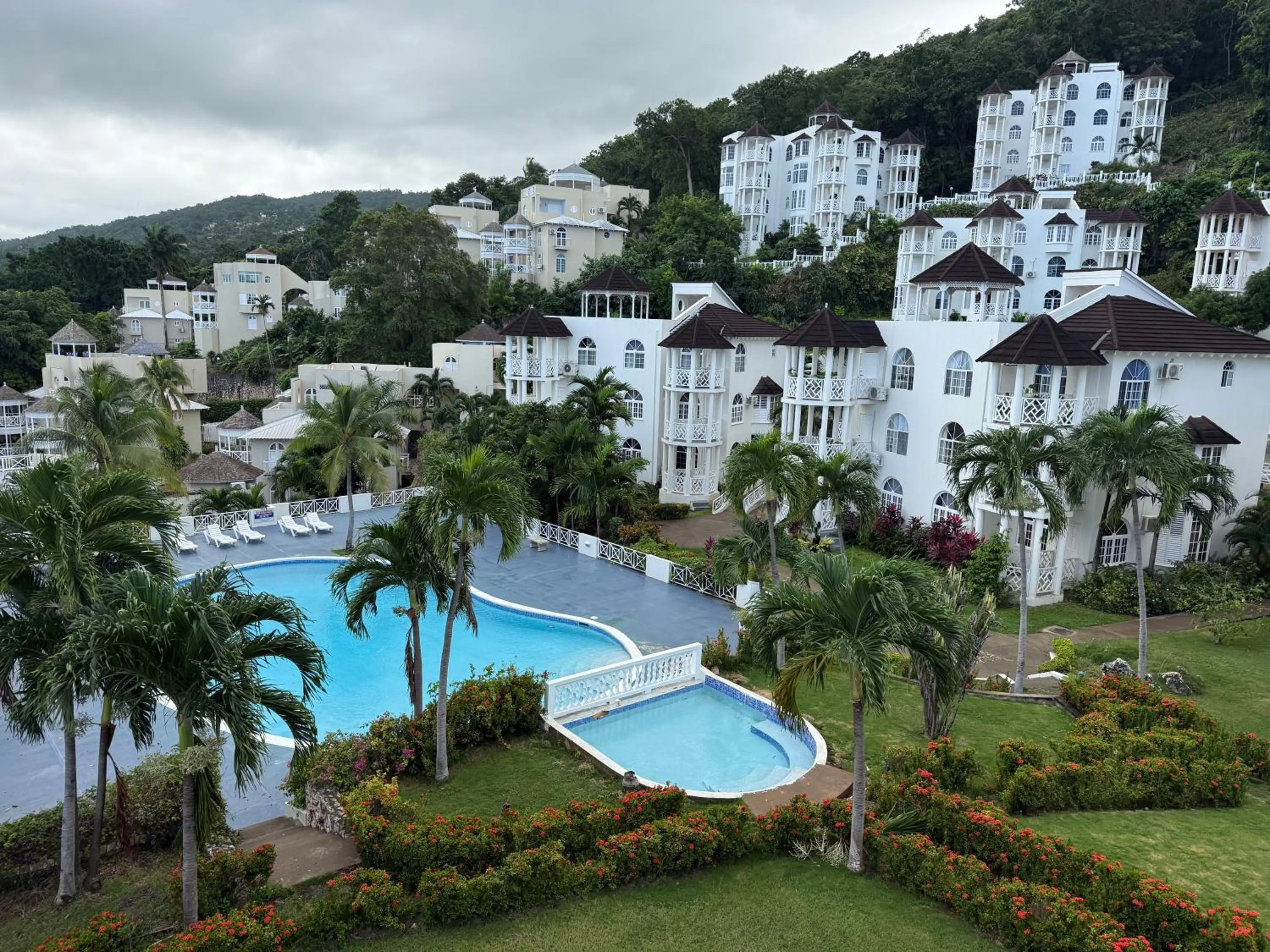 Penthouse On The Ridge