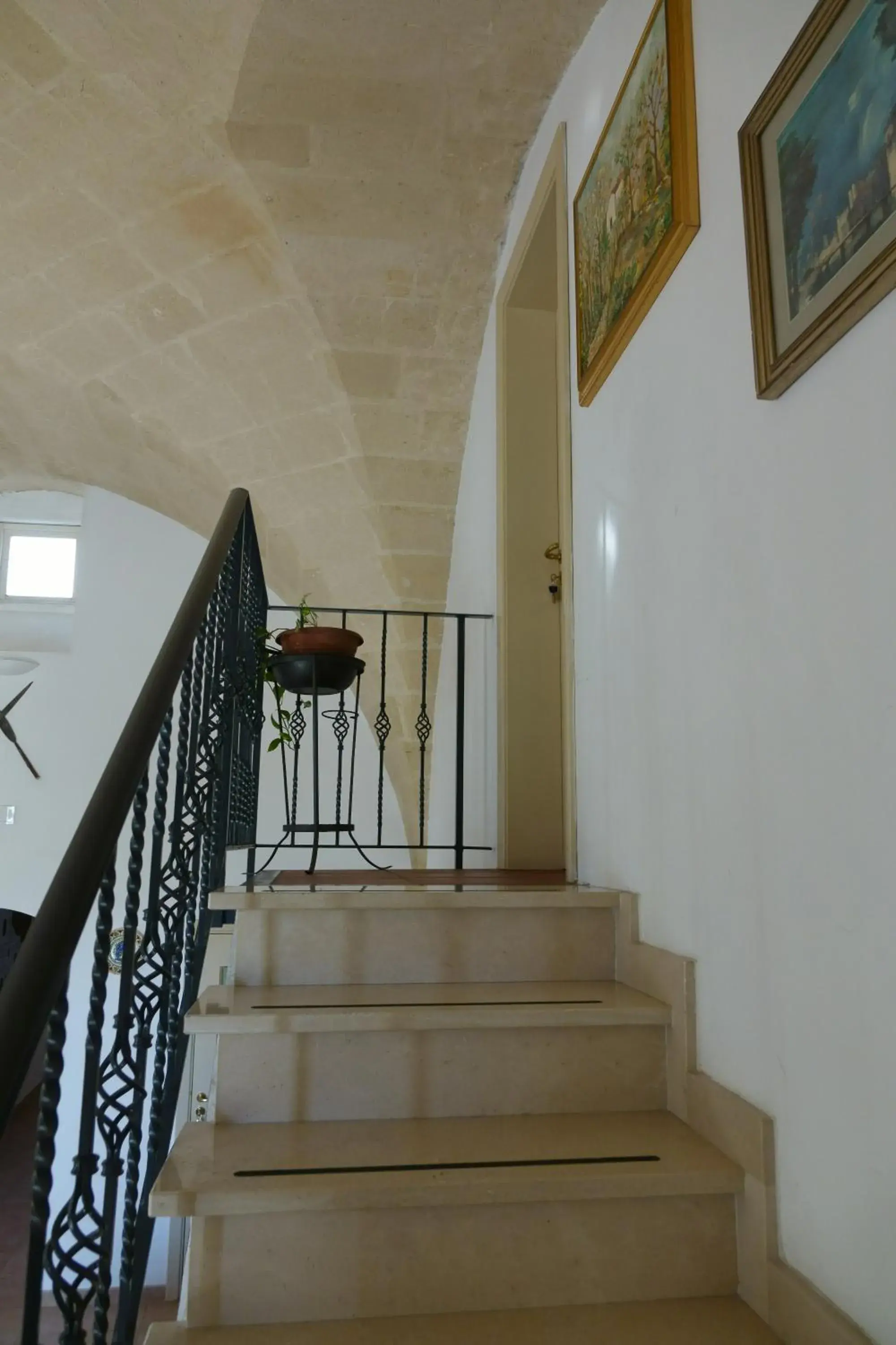 Twin Room with Private Bathroom - single occupancy in Donna Lina Twin Room with Private Bathroom - single occupancy in Donna Lina