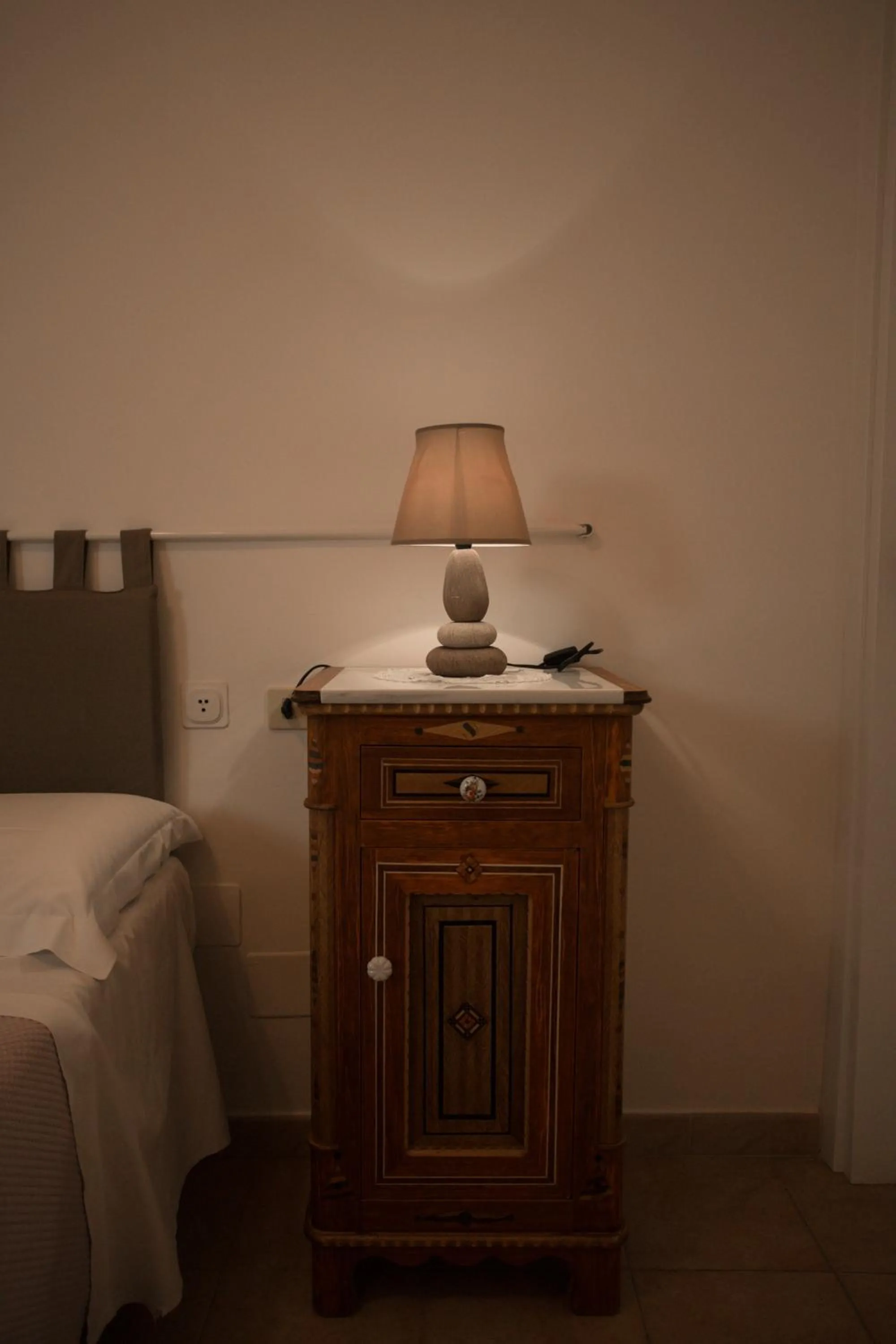 Bedroom, Bed in Donna Lina