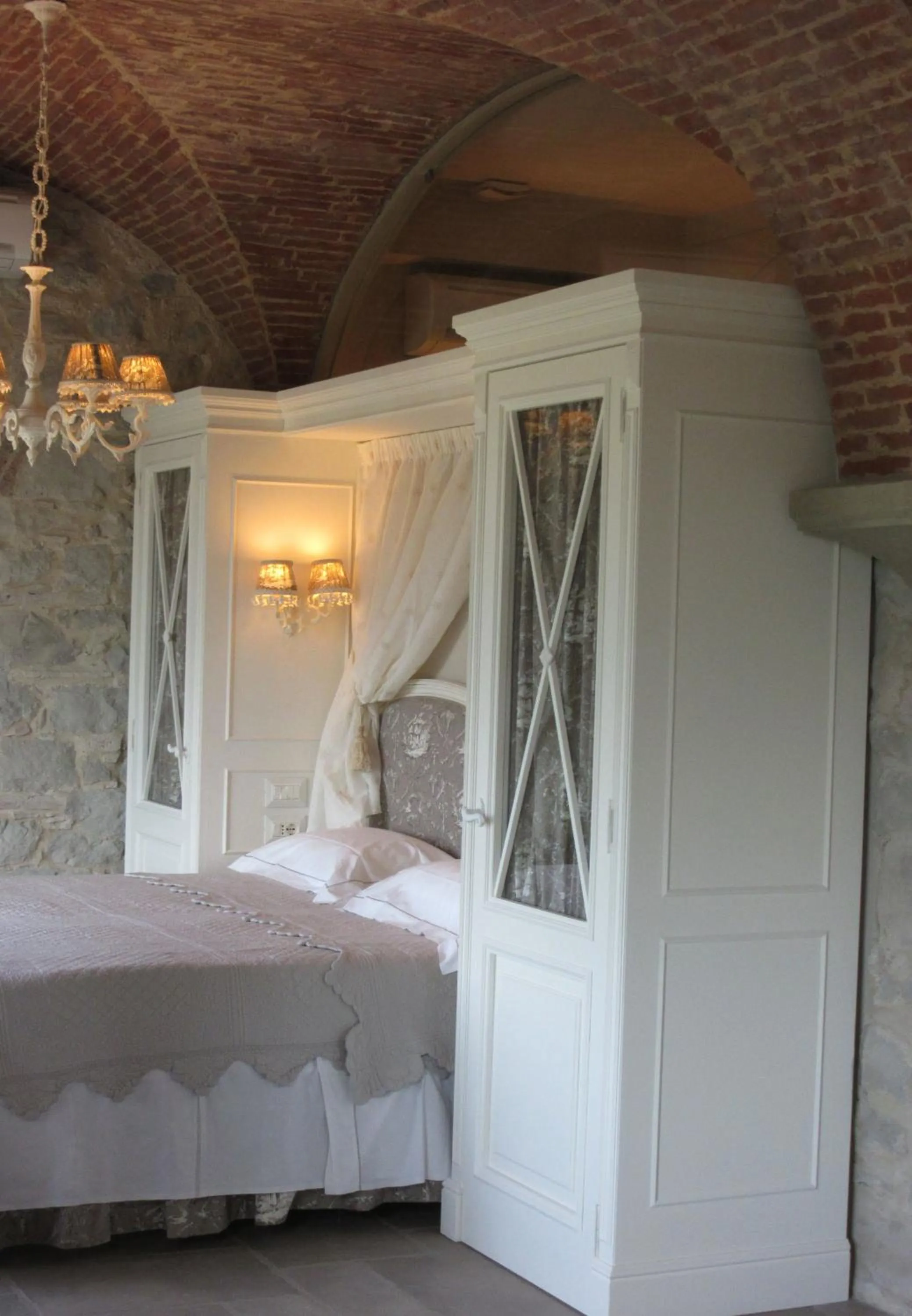 Photo of the whole room, Bed in Villa Le Fontanelle
