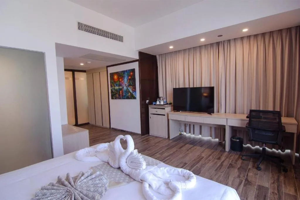 Bed in Best Western S K S Chattogram