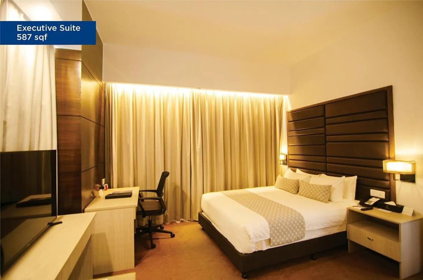 Bed in Best Western S K S Chattogram