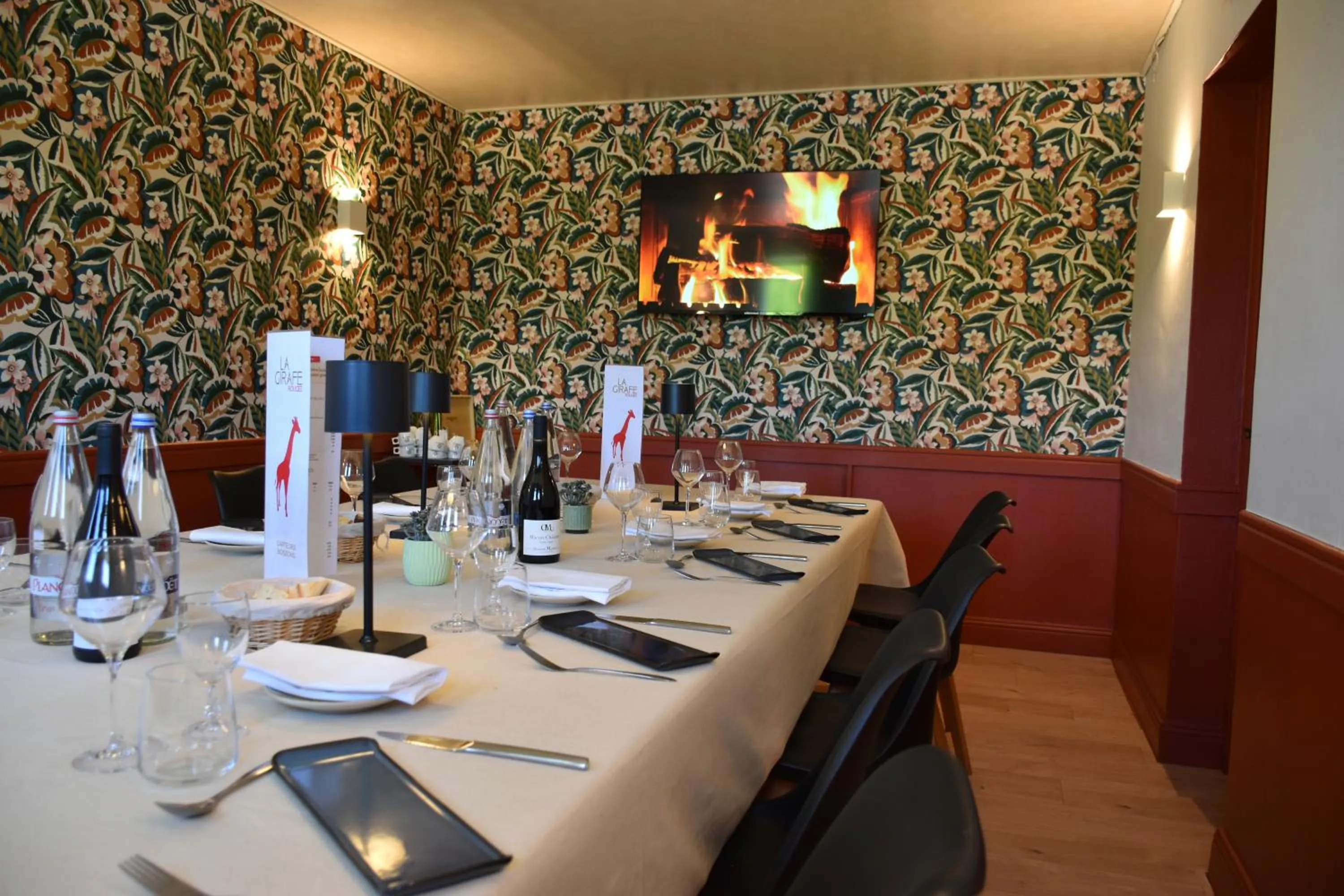 Living room in Logis Hôtel Vannes Nord Le Clos Des Hortensias