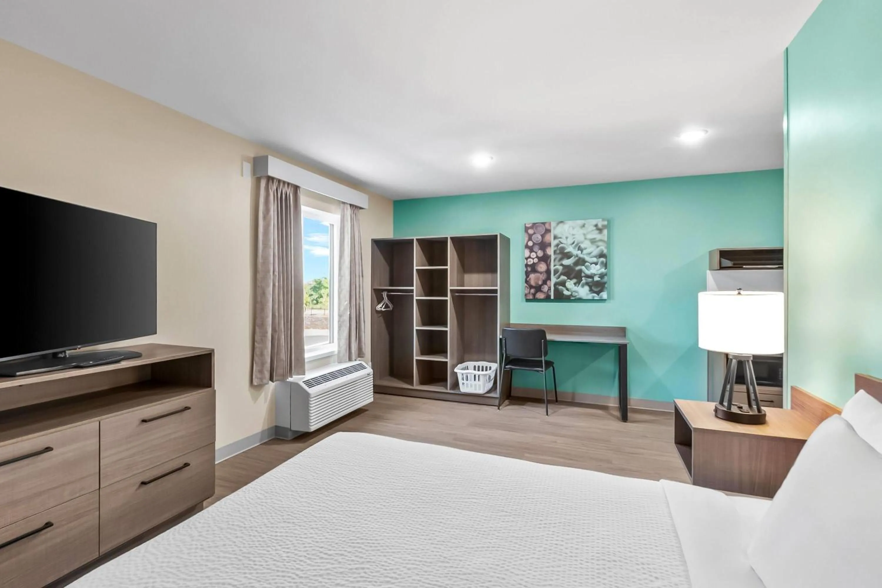 Bed in ECHO Suites Extended Stay by Wyndham Sterling