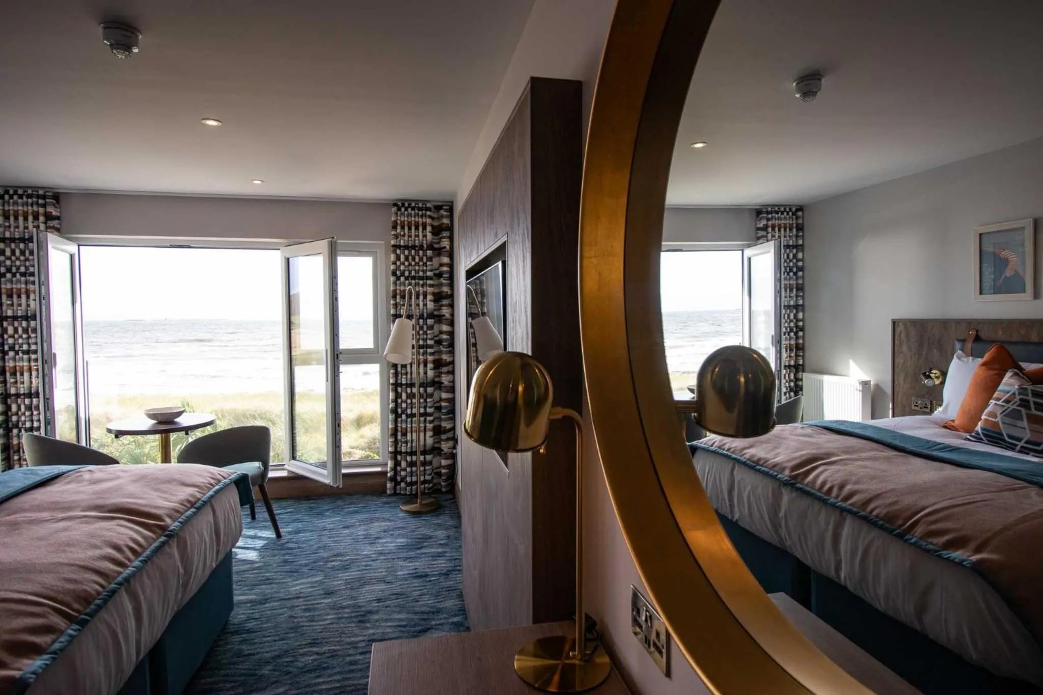 Bedroom, Bed in The Waterside Hotel