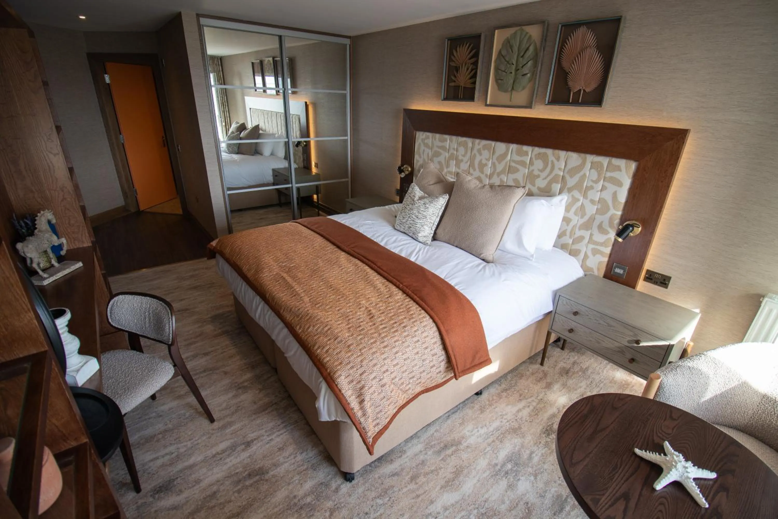 Bed in The Waterside Hotel