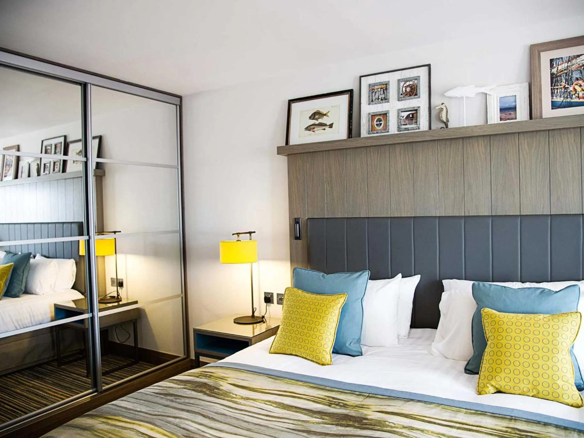 Bed in The Waterside Hotel