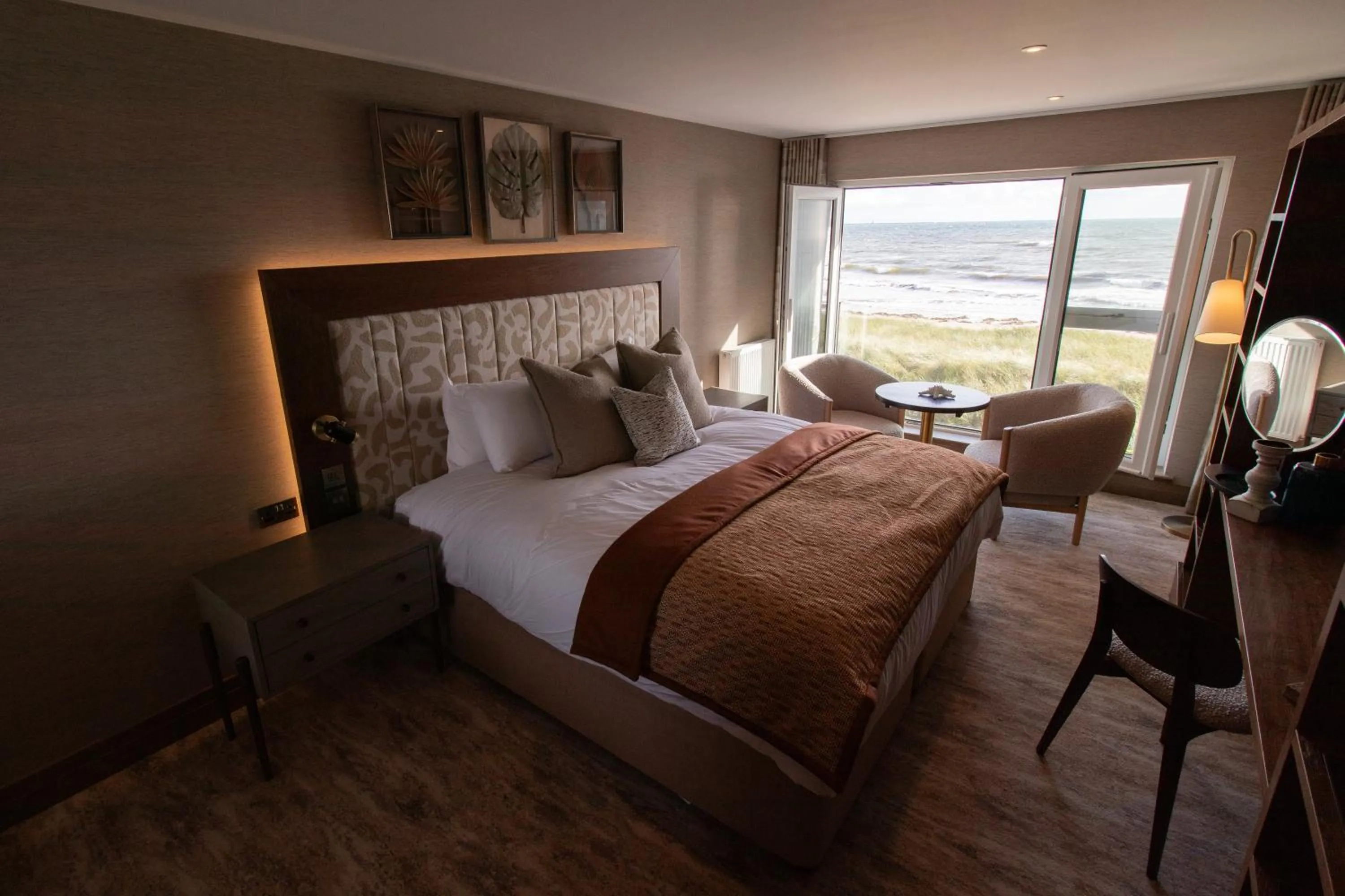 View (from property/room), Bed in The Waterside Hotel