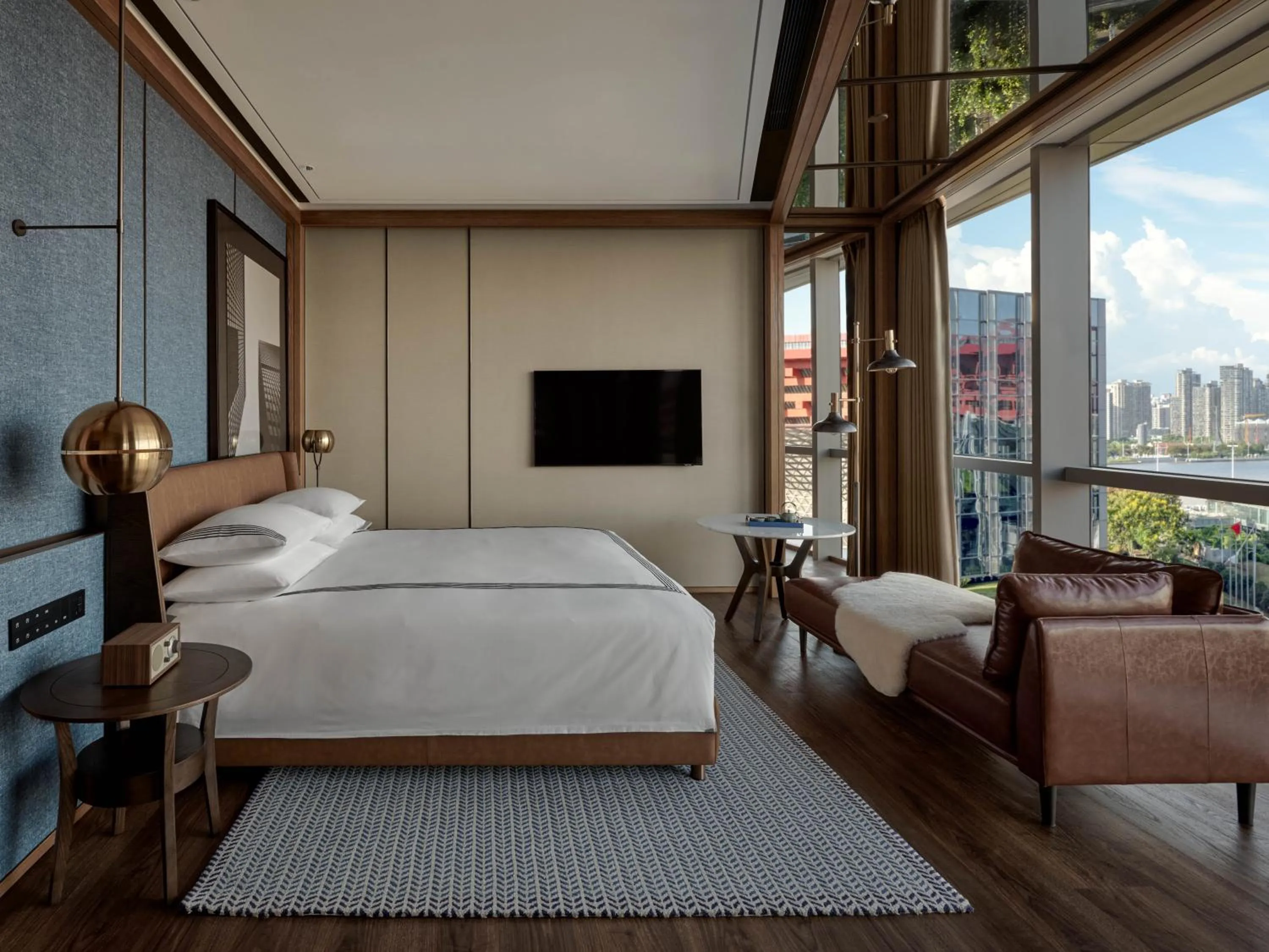 Photo of the whole room, Bed in Thompson Shanghai Expo