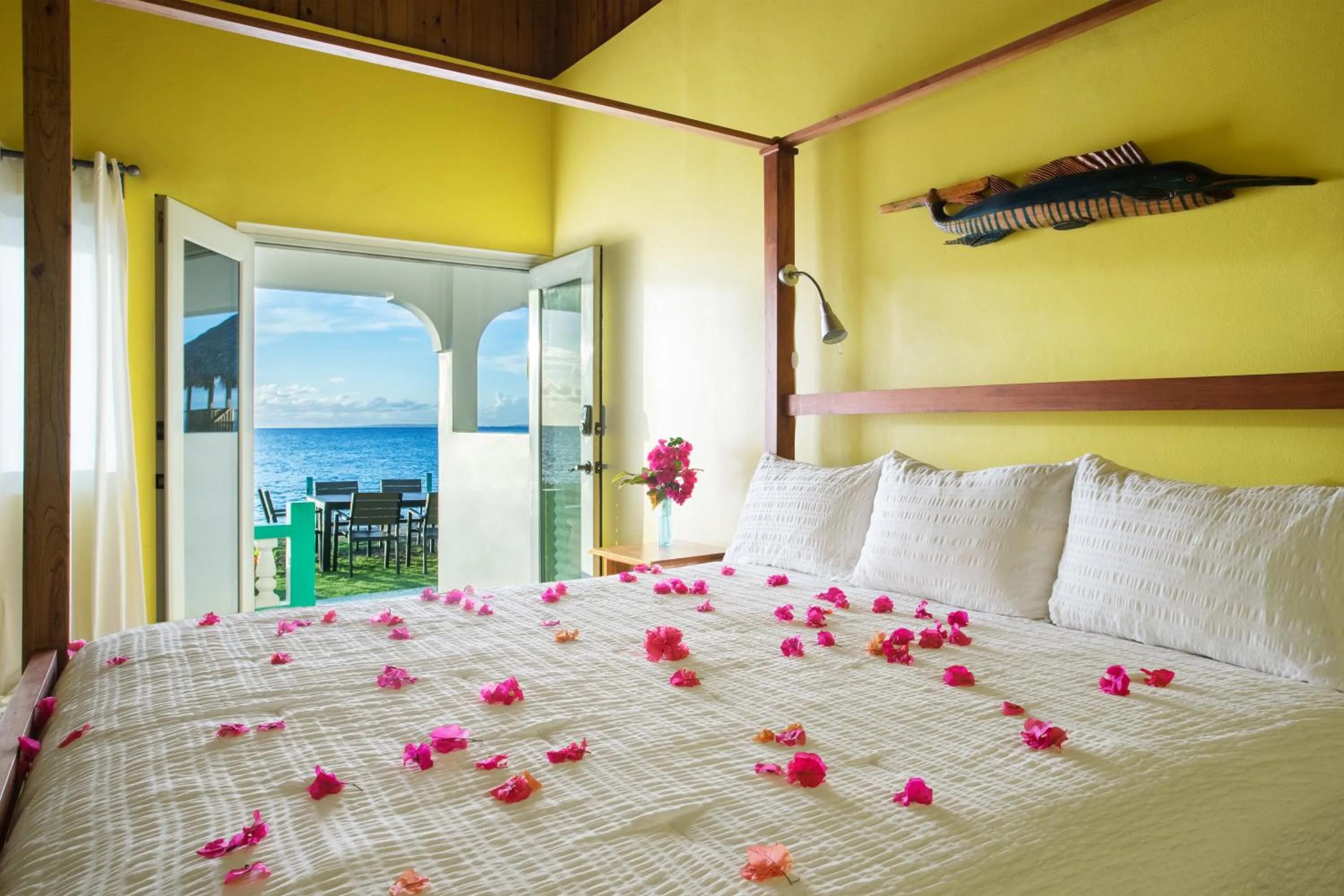 Decorative detail in Luna Sea Inn