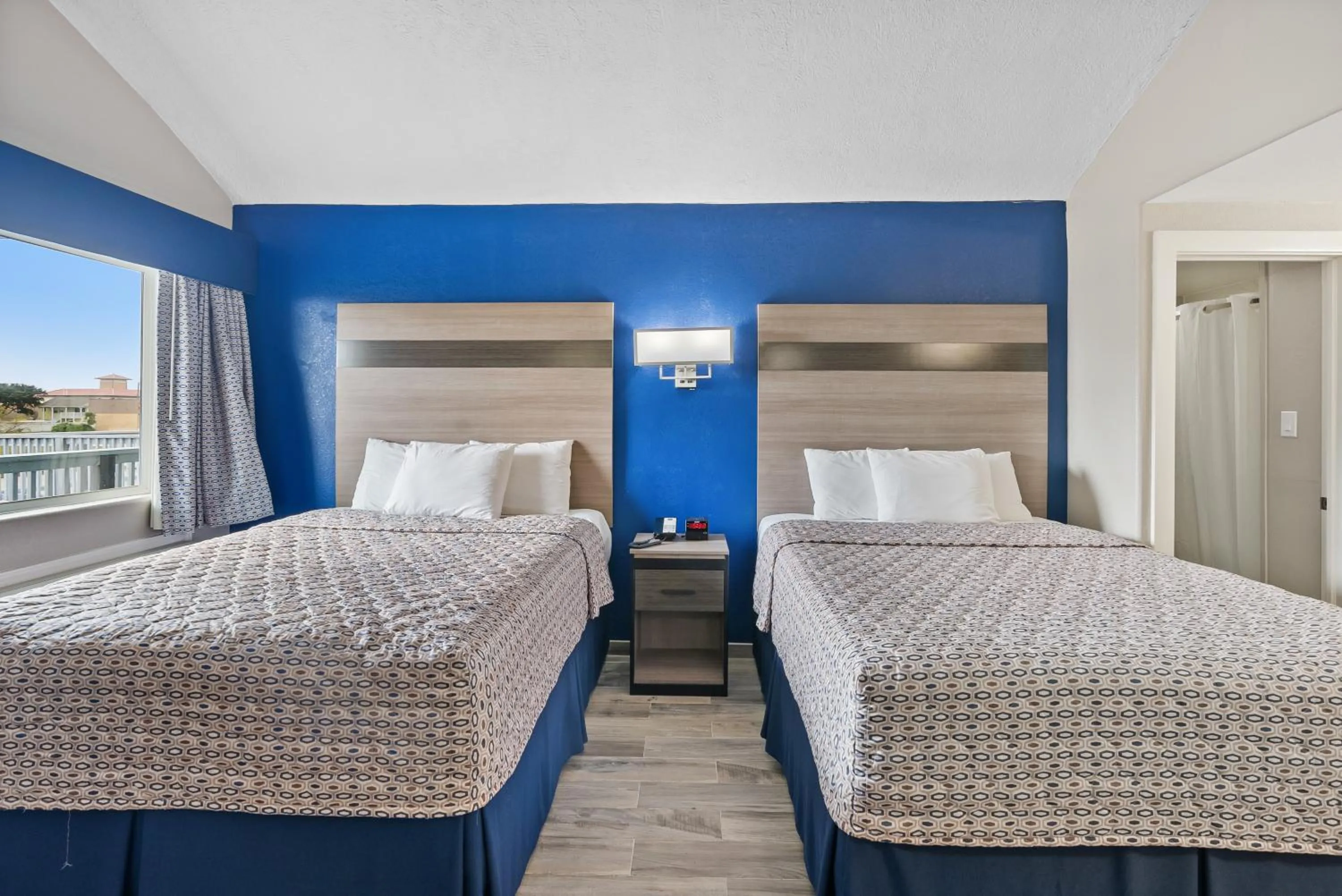 Bed in Blue Wave Inn