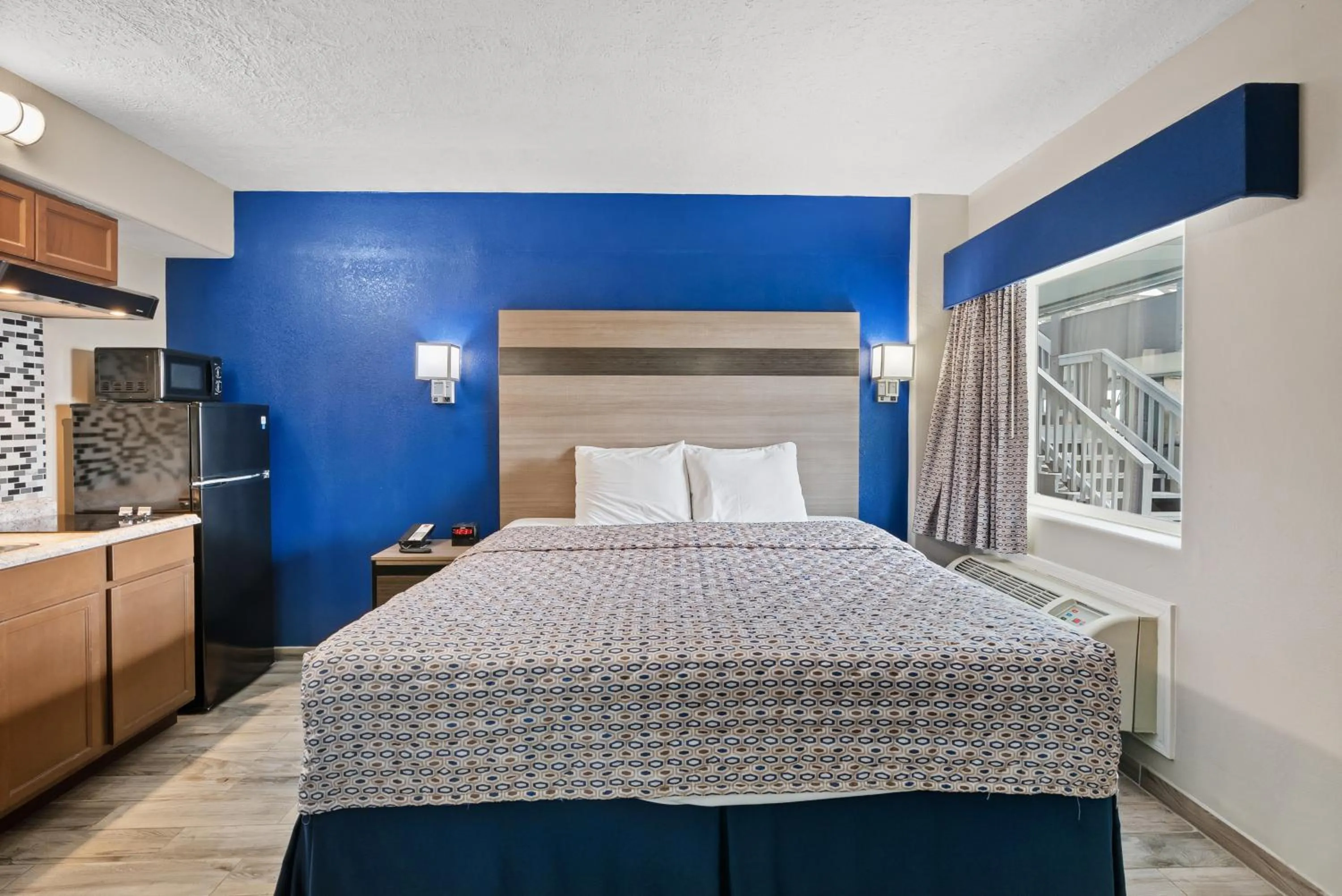 Bed in Blue Wave Inn