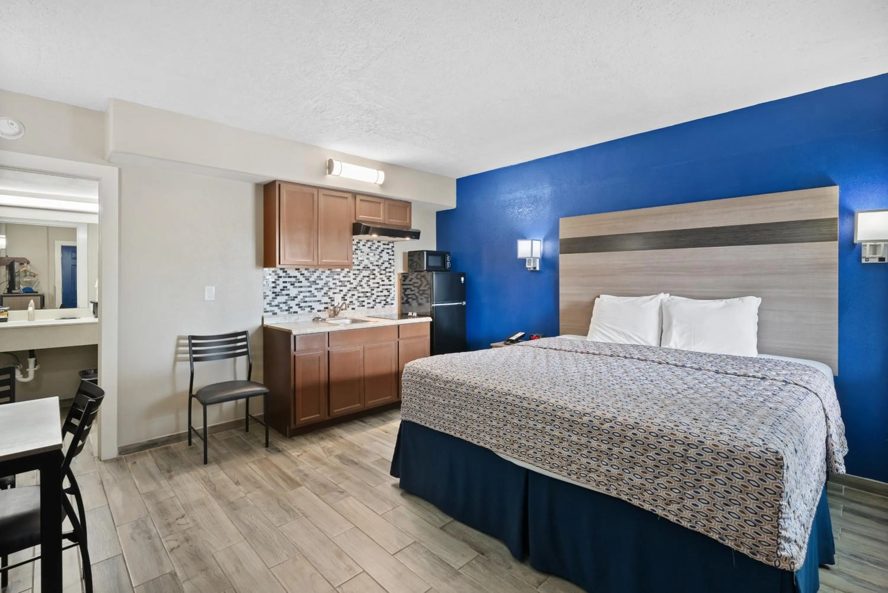 Bed in Blue Wave Inn