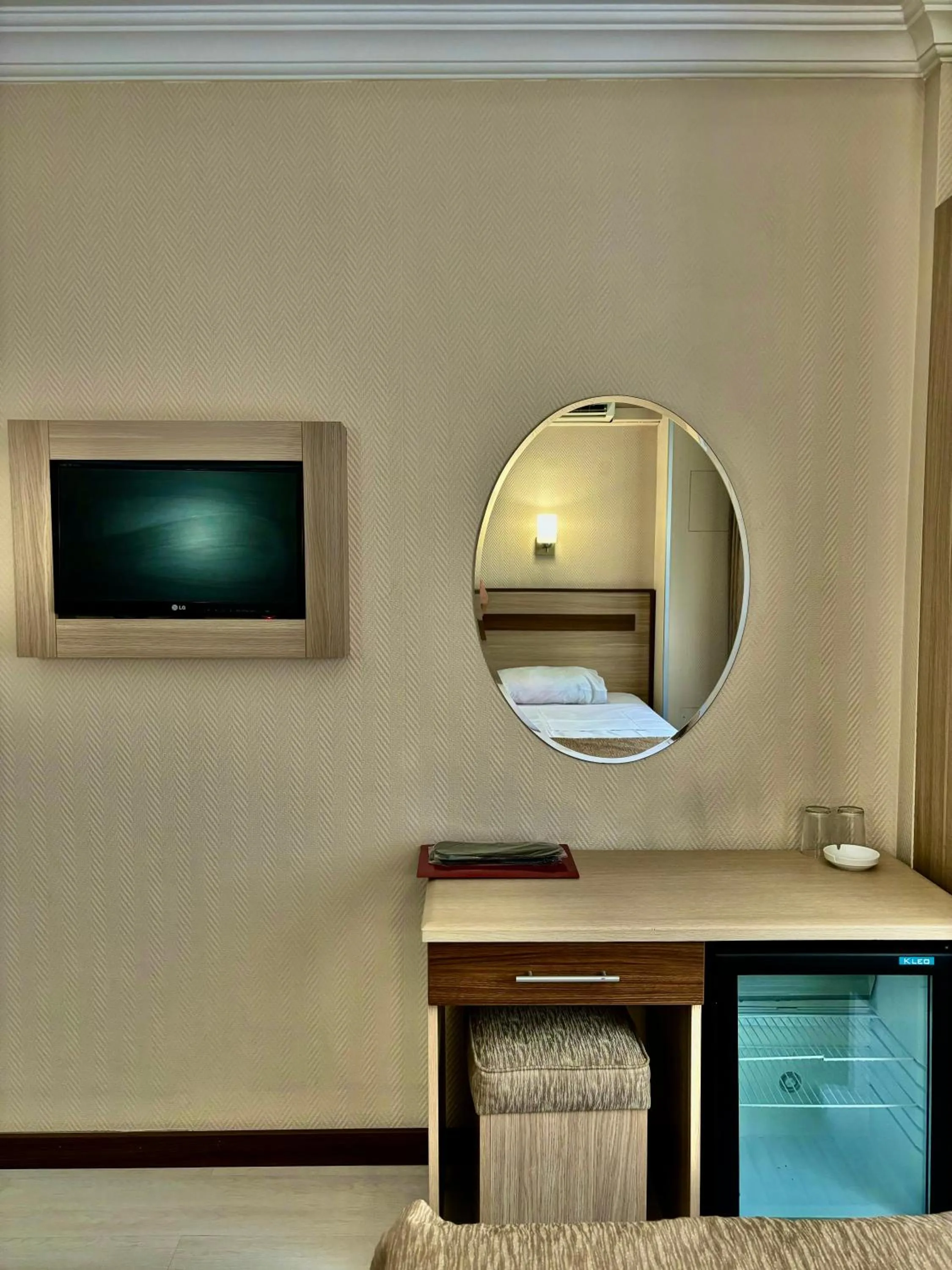 Standard Single Room - single occupancy in Gold Hotel