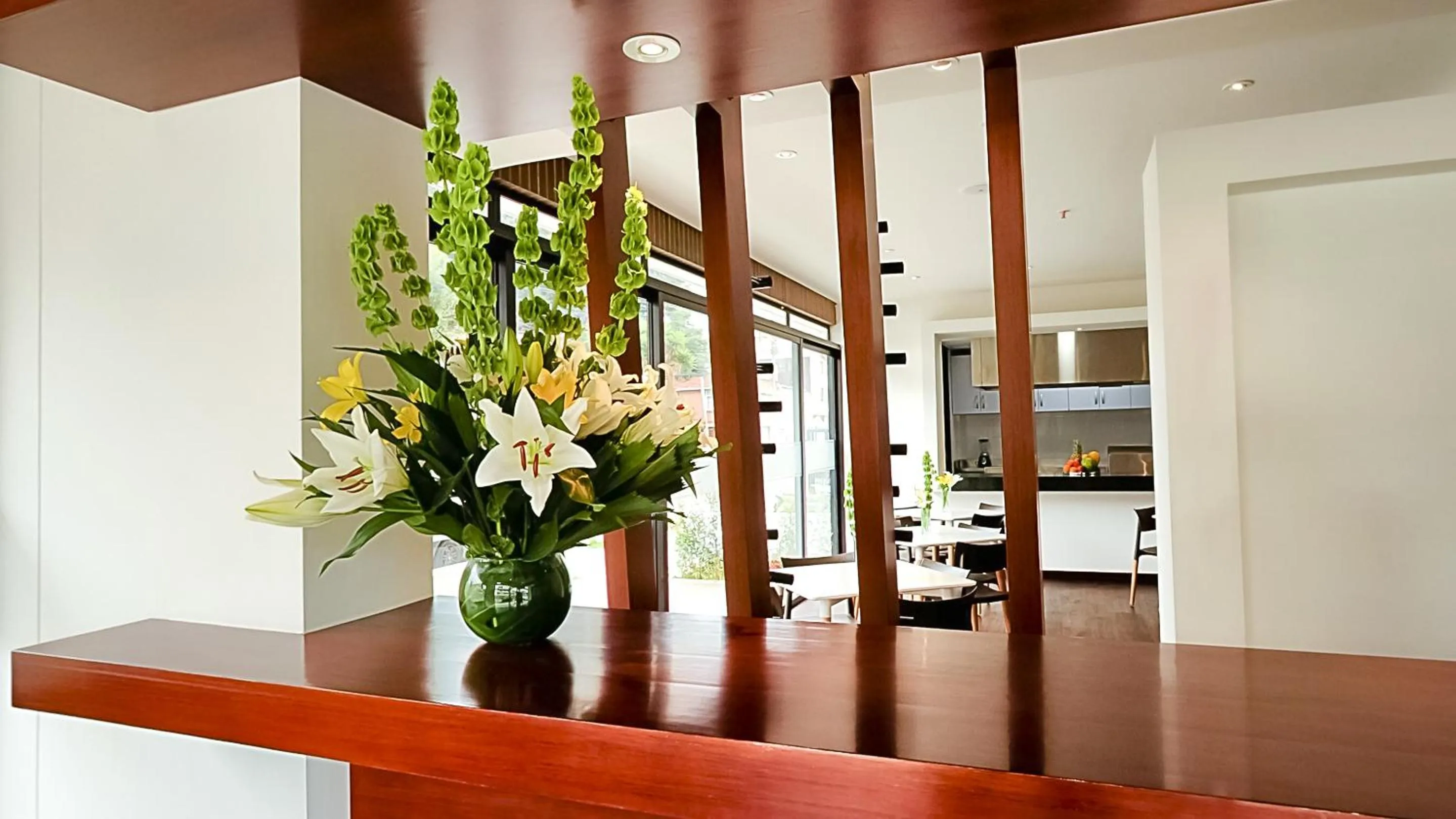 Restaurant/places to eat in AZ Hotel