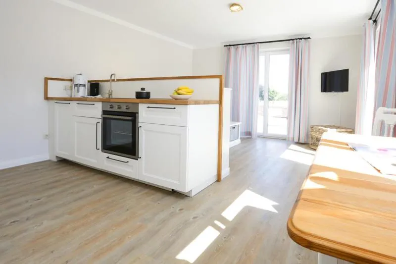 Kitchen or kitchenette in Hotel & Ferienunterkünfte Hus Seeblick