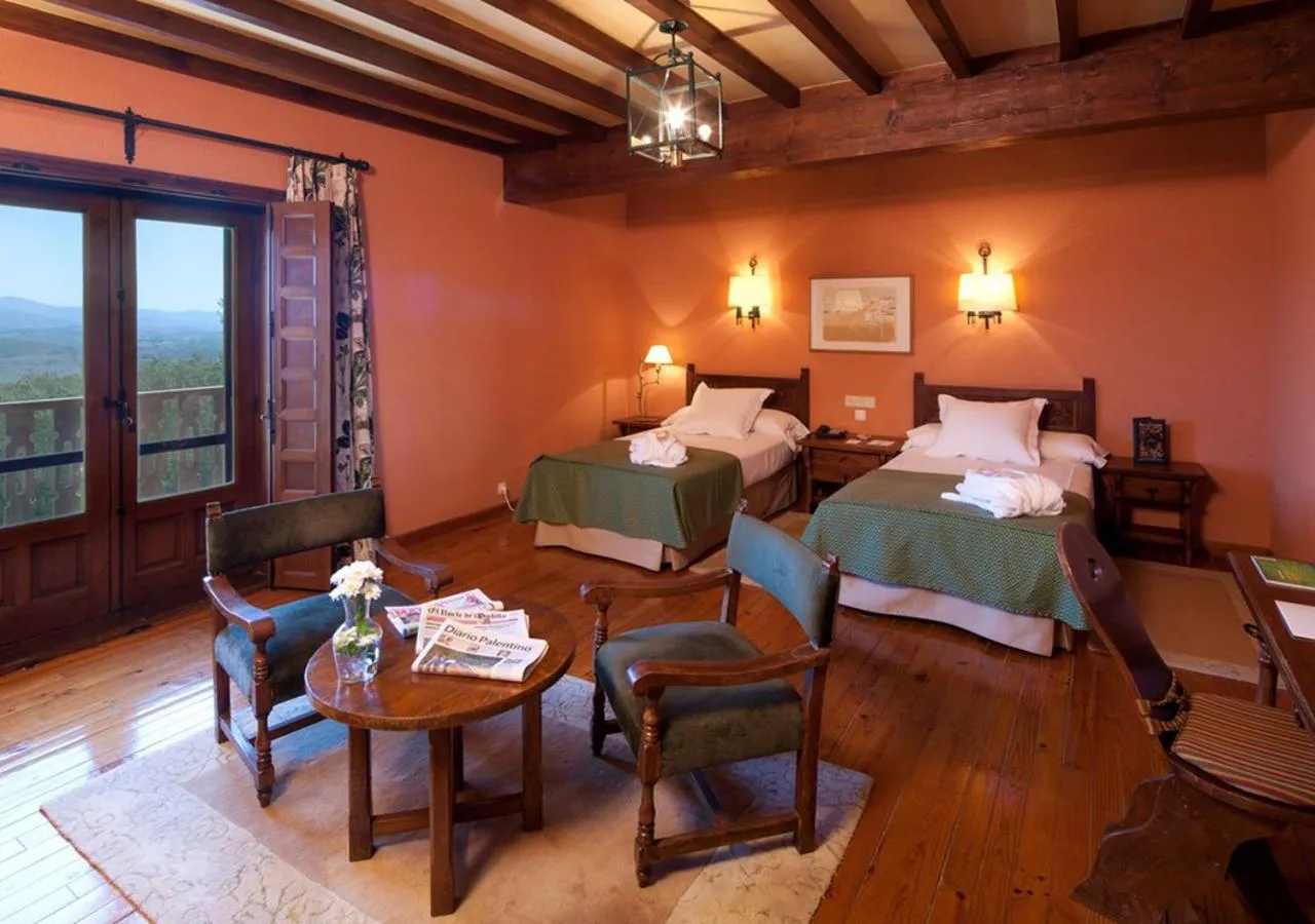Photo of the whole room in Parador de Cervera de Pisuerga
