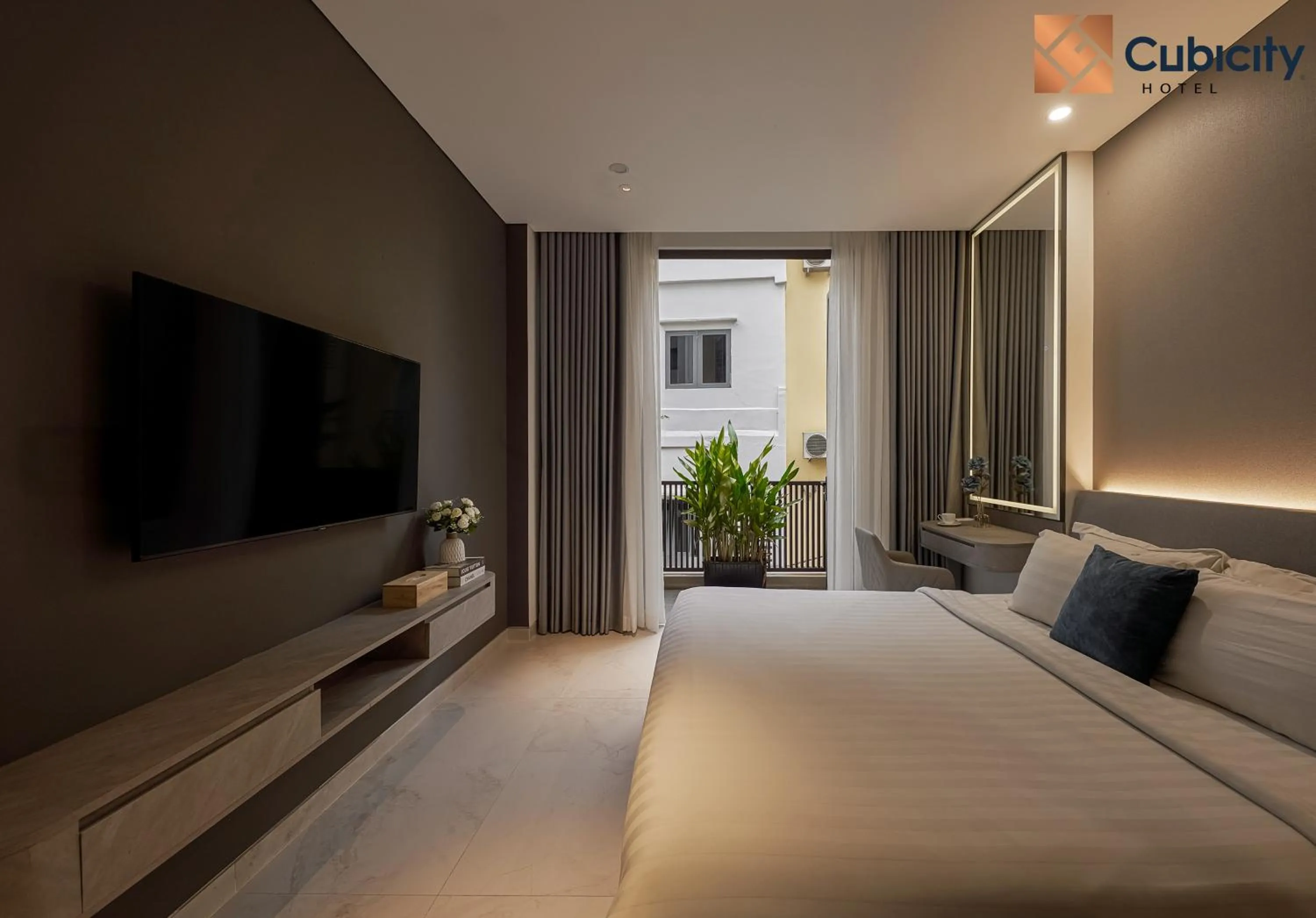 Communal lounge/ TV room, Bed in Cubicity Pho Duc Chinh