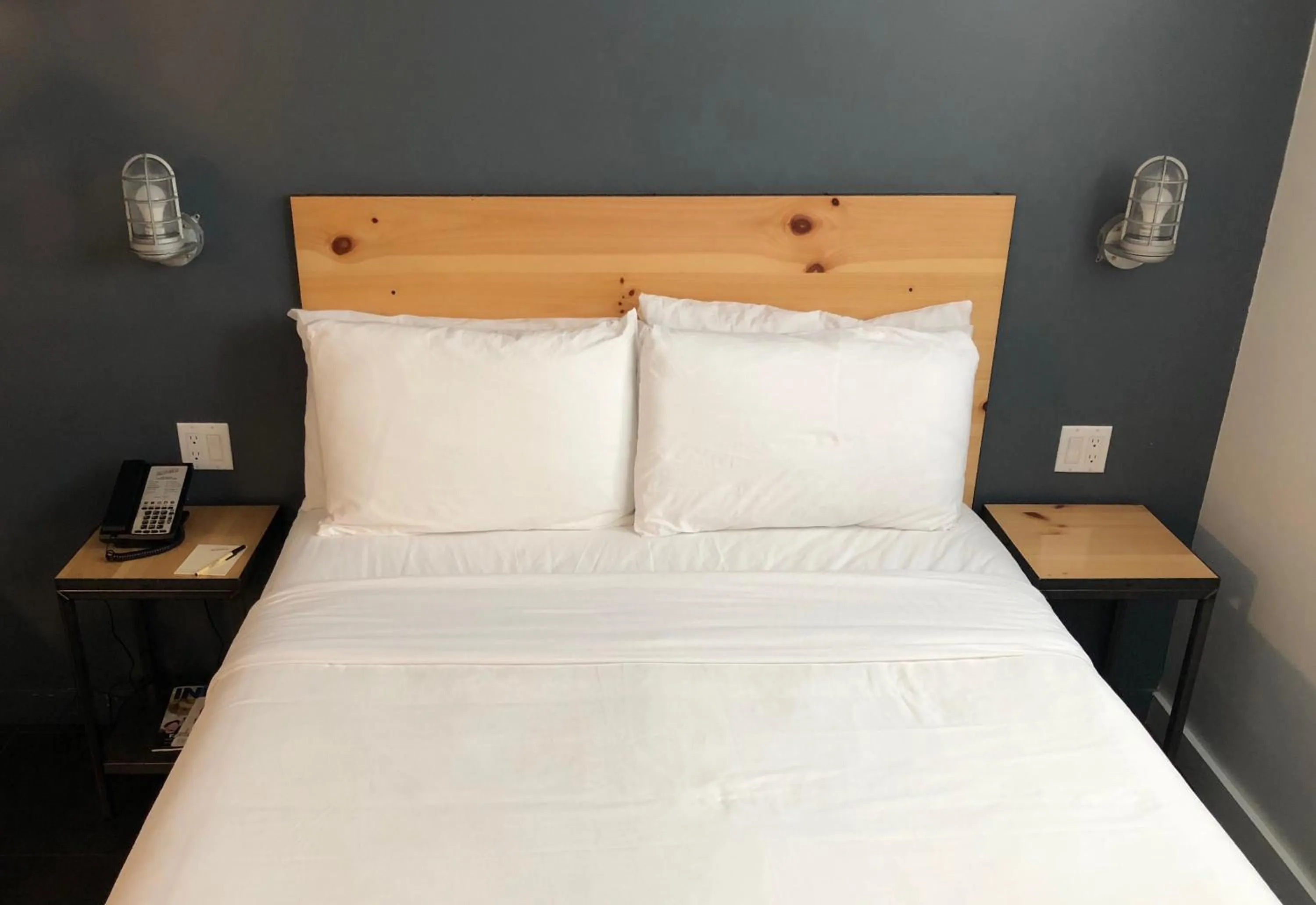 Bed in Bklyn House Hotel New York Brooklyn