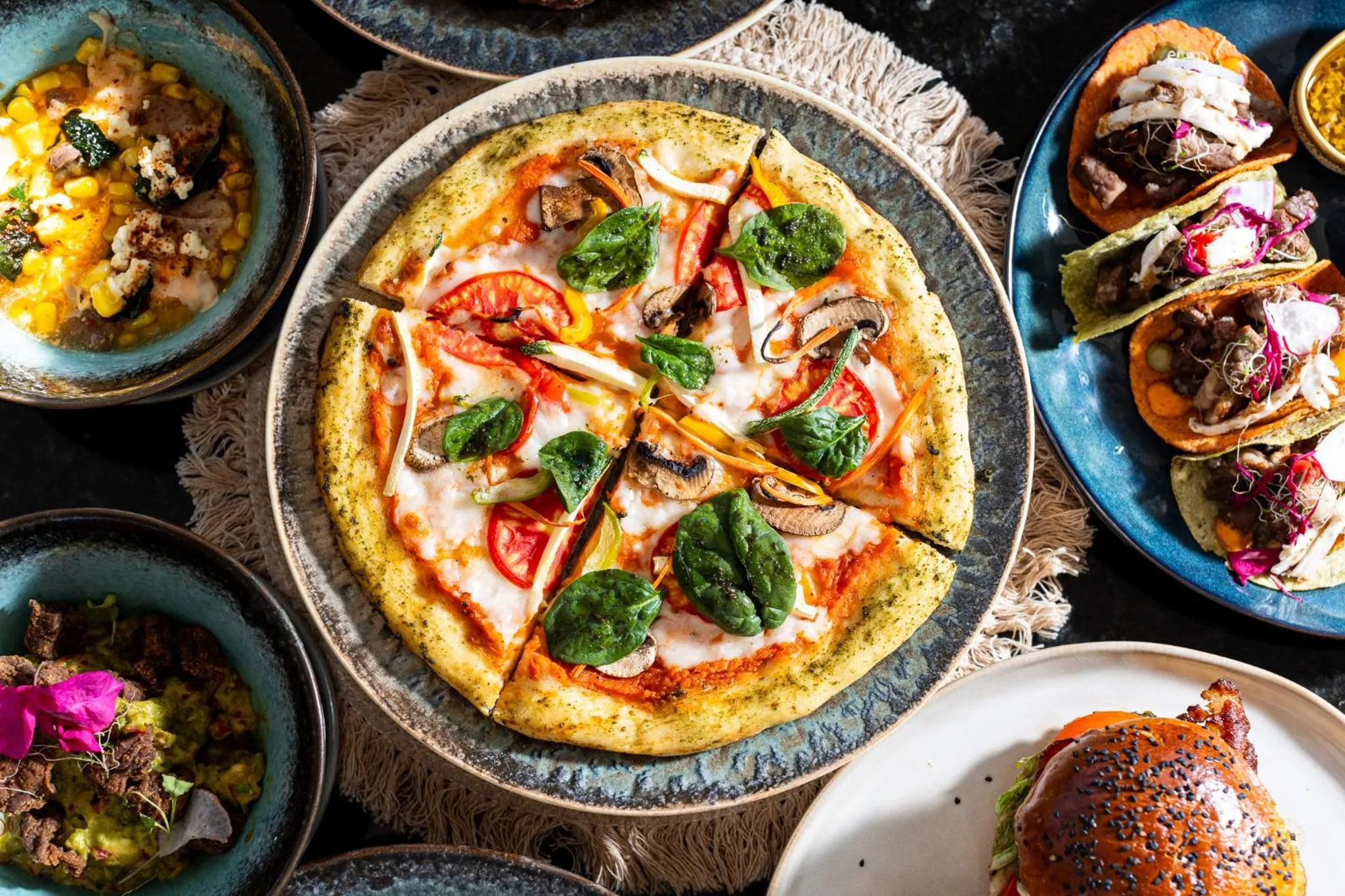 Restaurant/places to eat in Hotel Casa Hipil