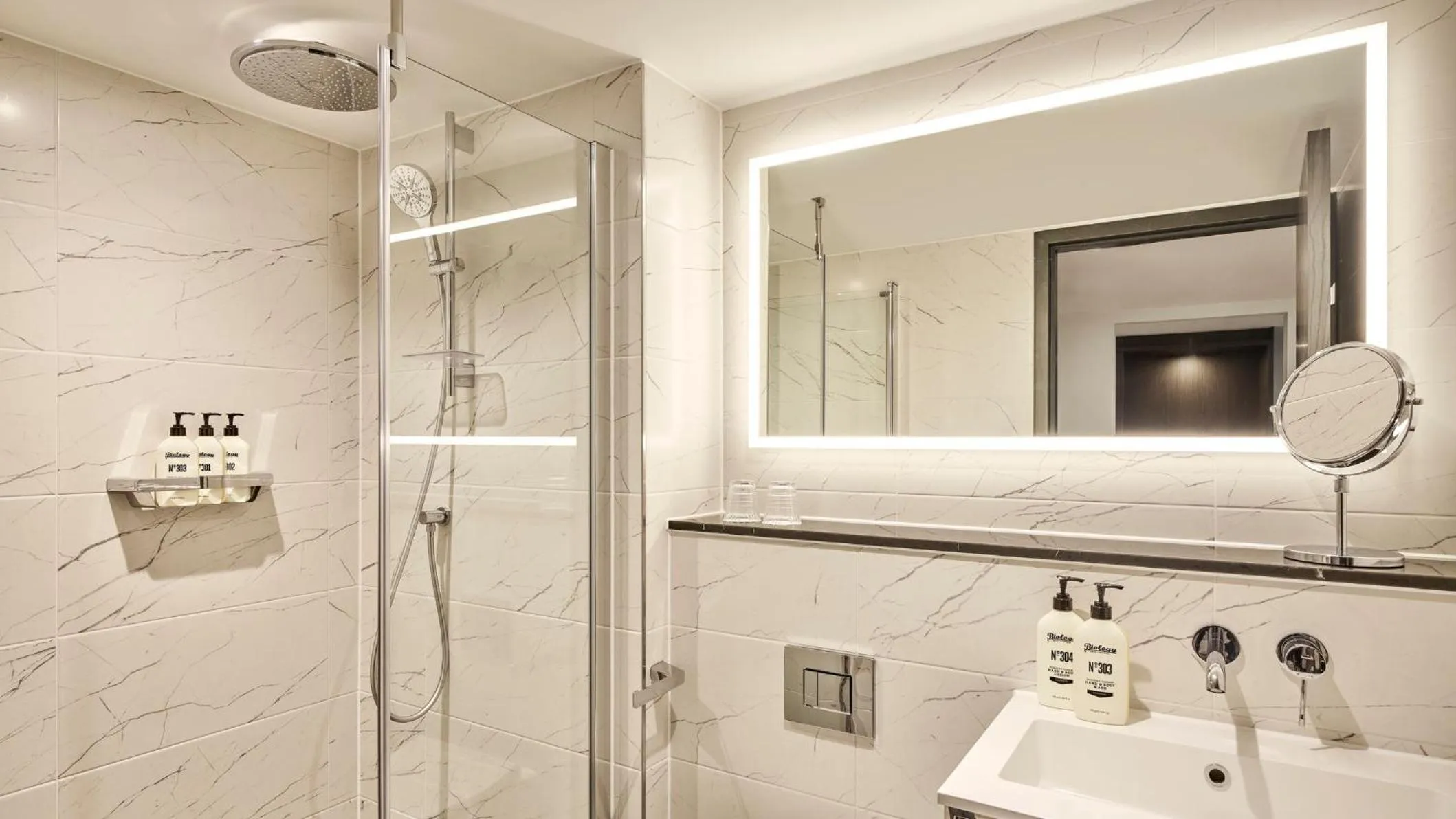 Bathroom in Hotel Indigo Torquay, By IHG