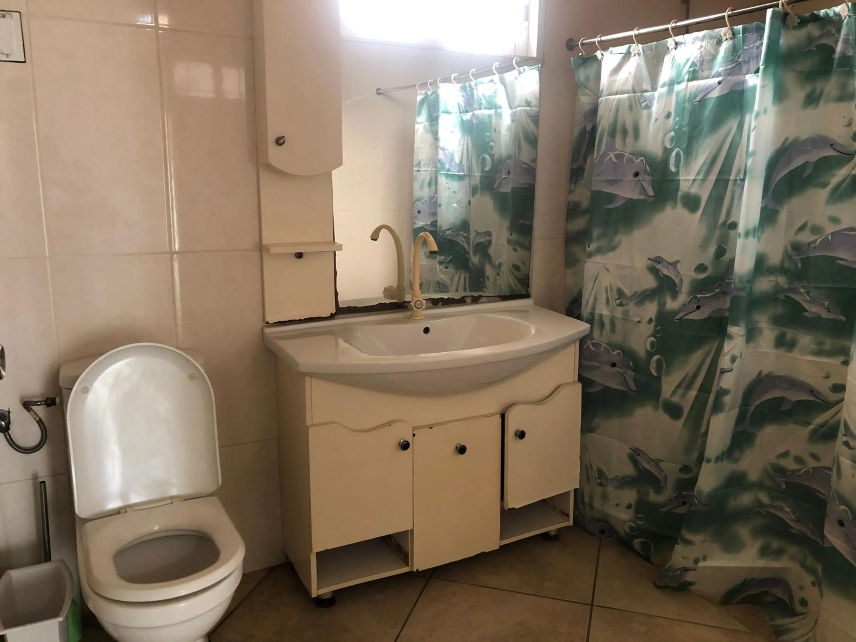 Bathroom in Hotel Bar Restaurant Emergency 911 STO LK GROUP