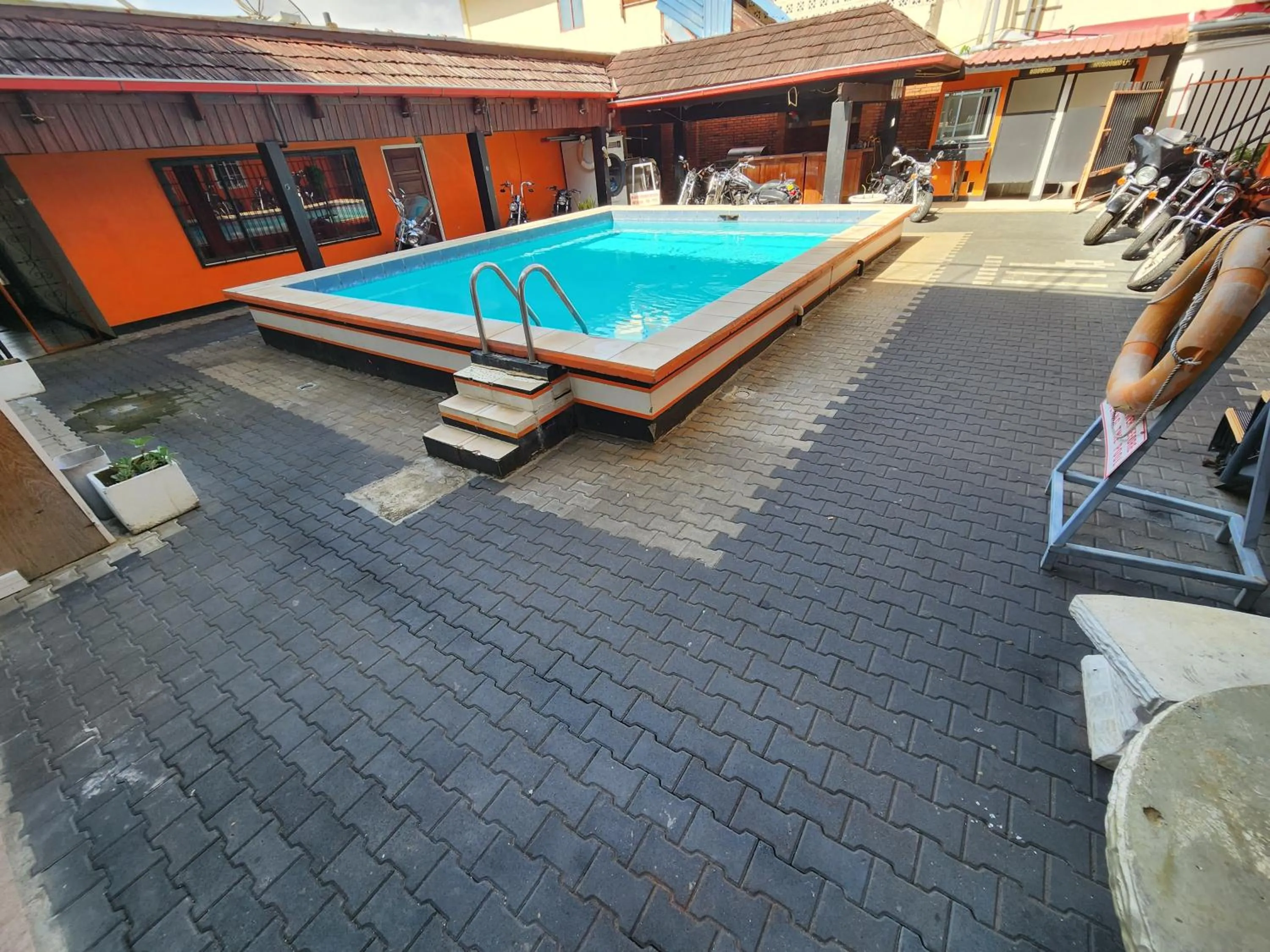 Pool view in Hotel Bar Restaurant Emergency 911 STO LK GROUP