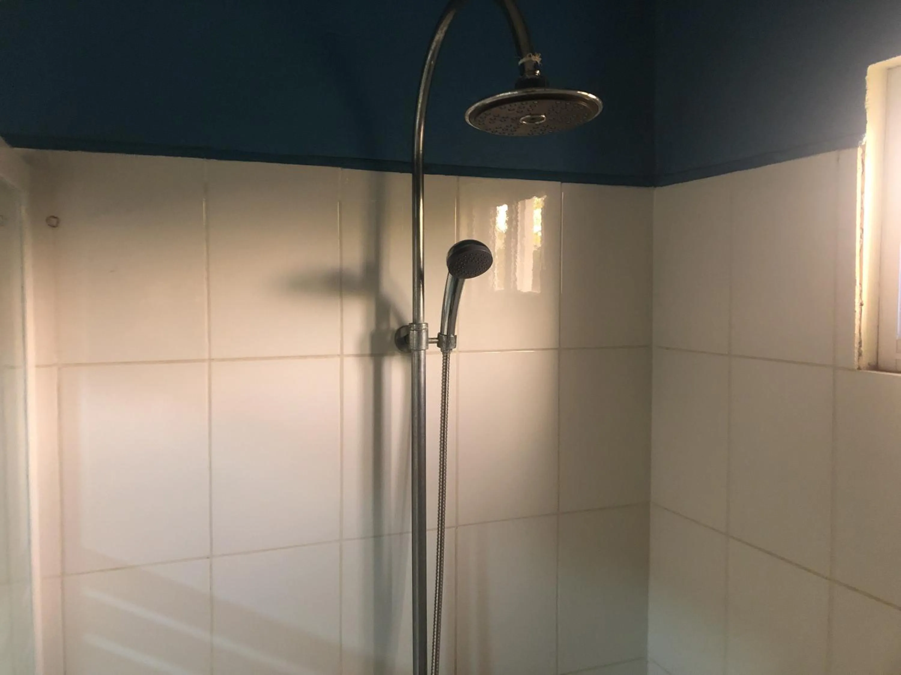 Hotel Bar Restaurant Emergency 911 STO LK GROUP