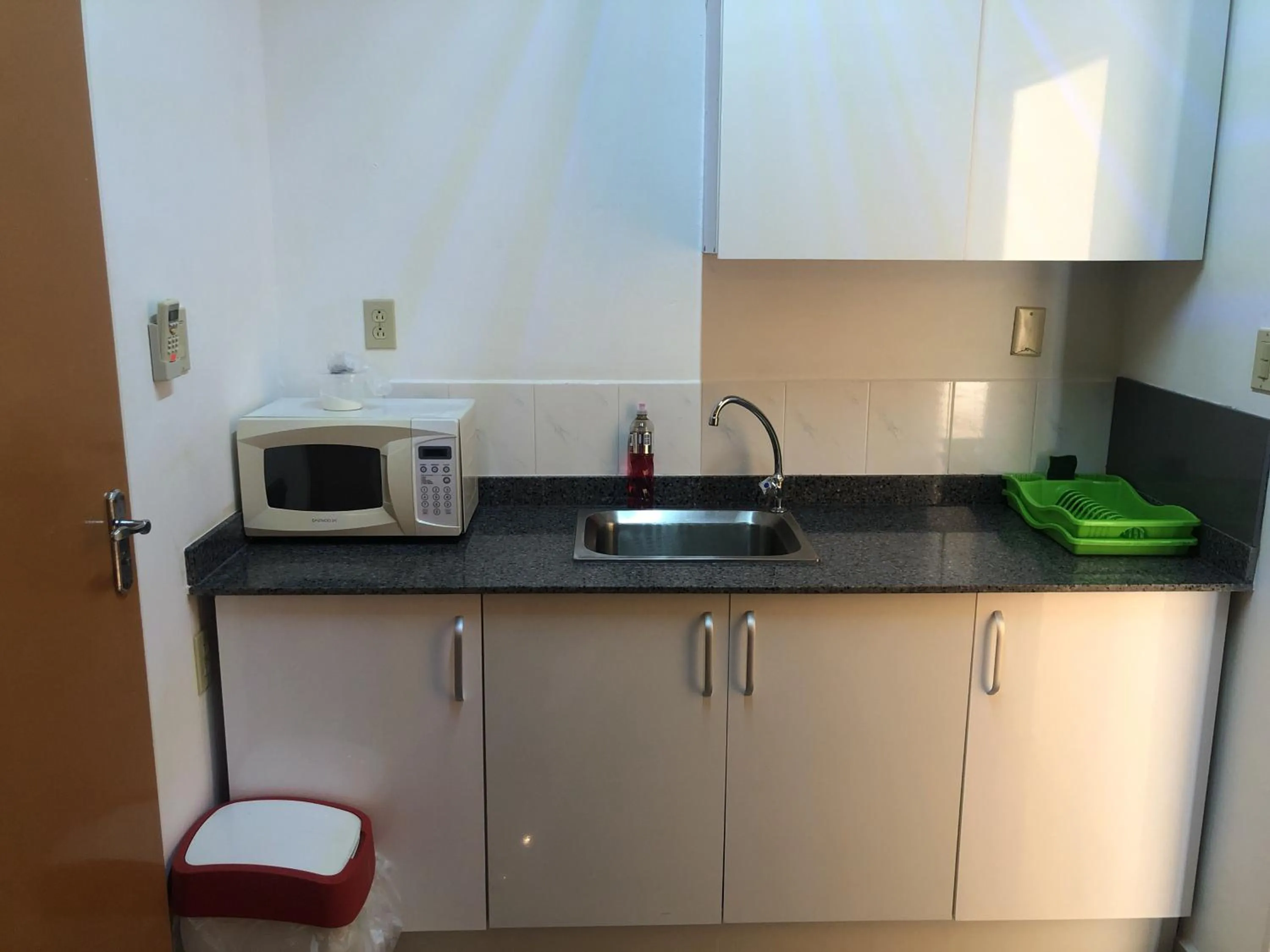 Hotel Bar Restaurant Emergency 911 STO LK GROUP