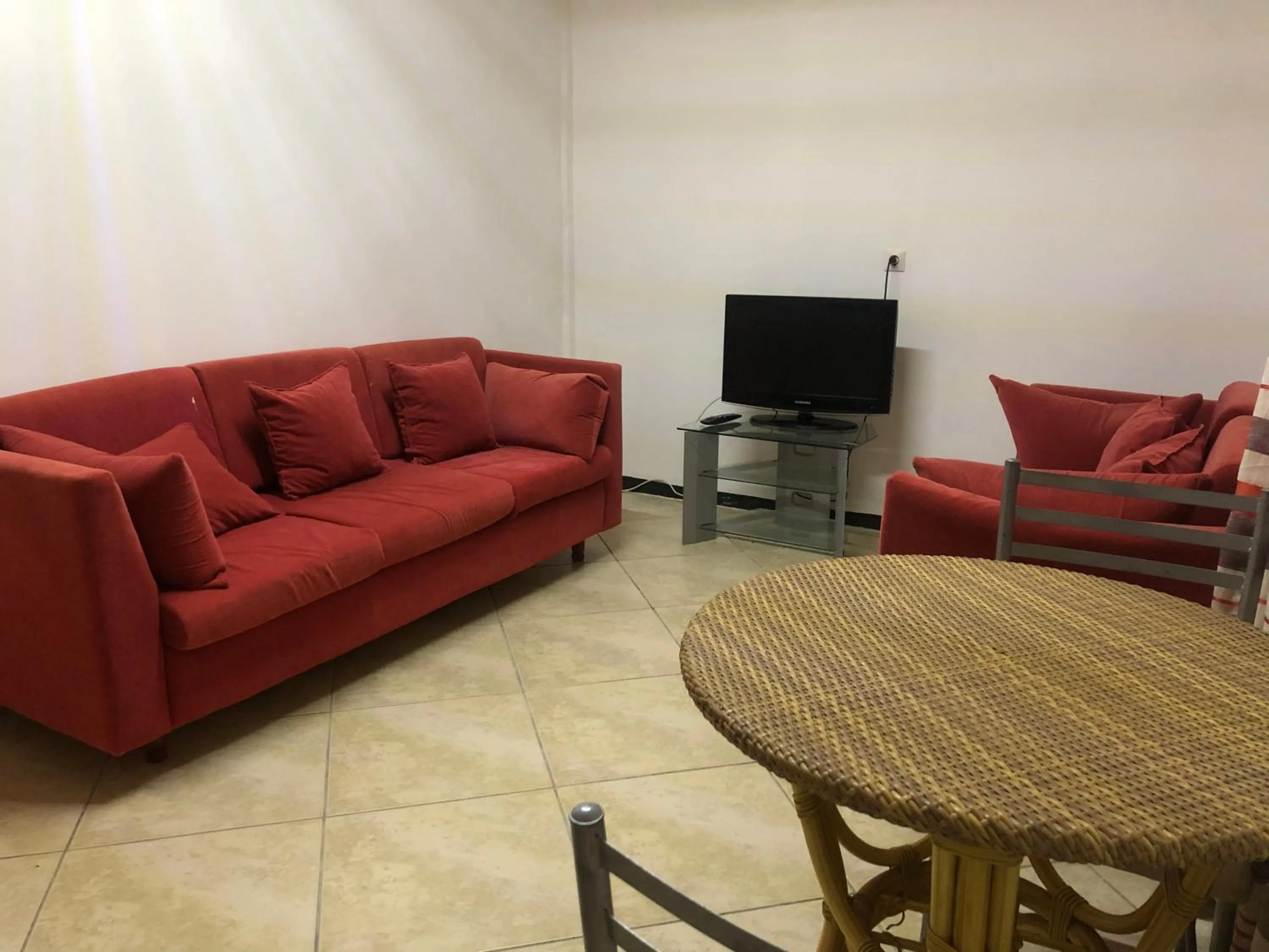 Living room in Hotel Bar Restaurant Emergency 911 STO LK GROUP