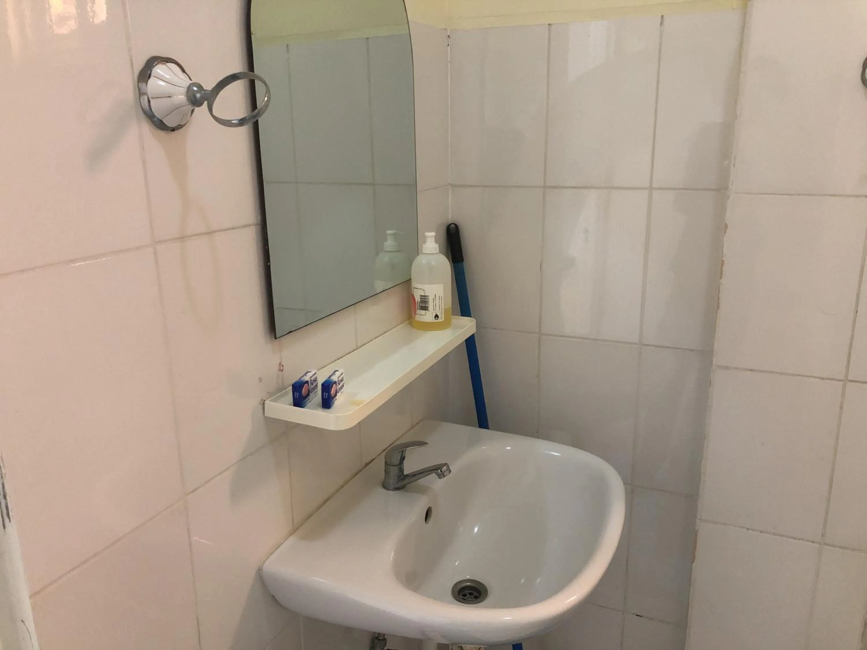 Hotel Bar Restaurant Emergency 911 STO LK GROUP