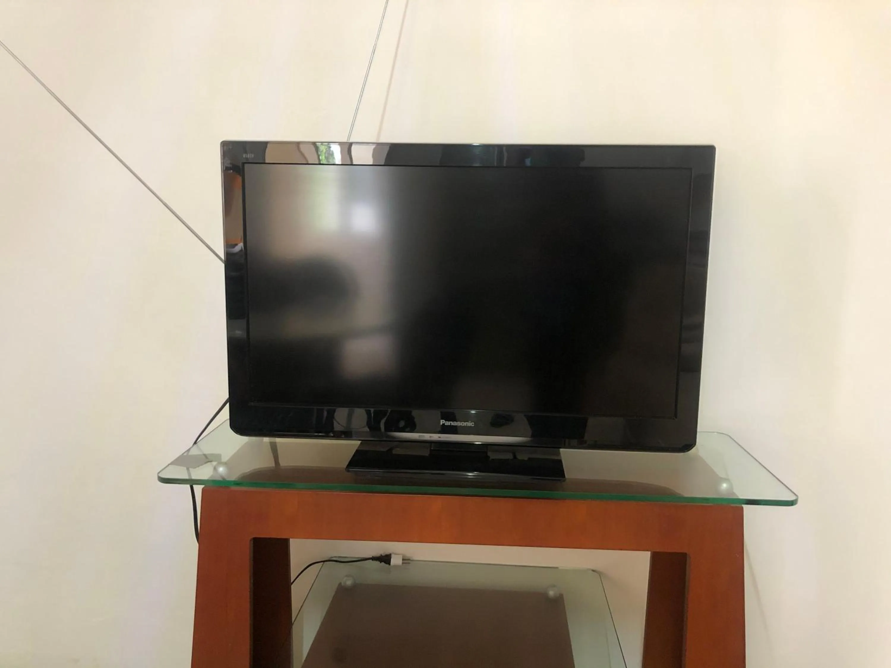 Hotel Bar Restaurant Emergency 911 STO LK GROUP