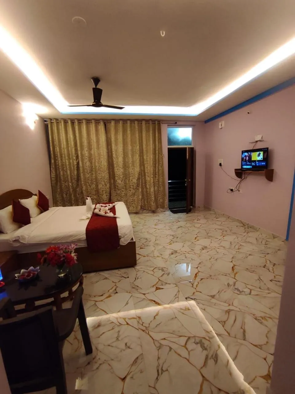 Bed in Sharma Jee Farm House Yercaud