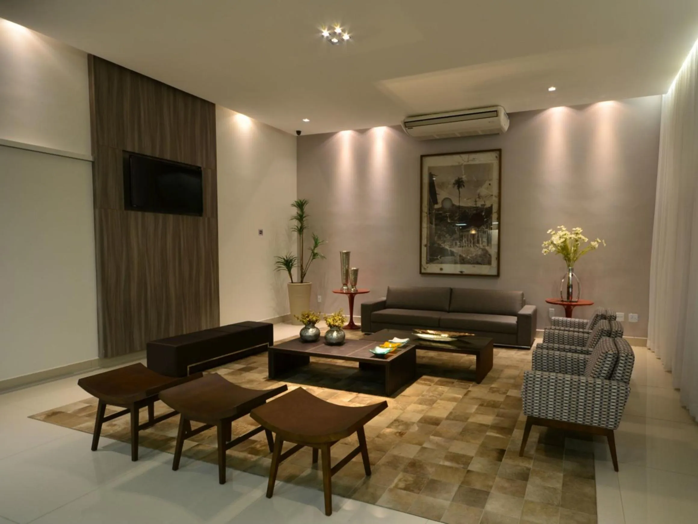 Lobby or reception in IT Itabira Hotel