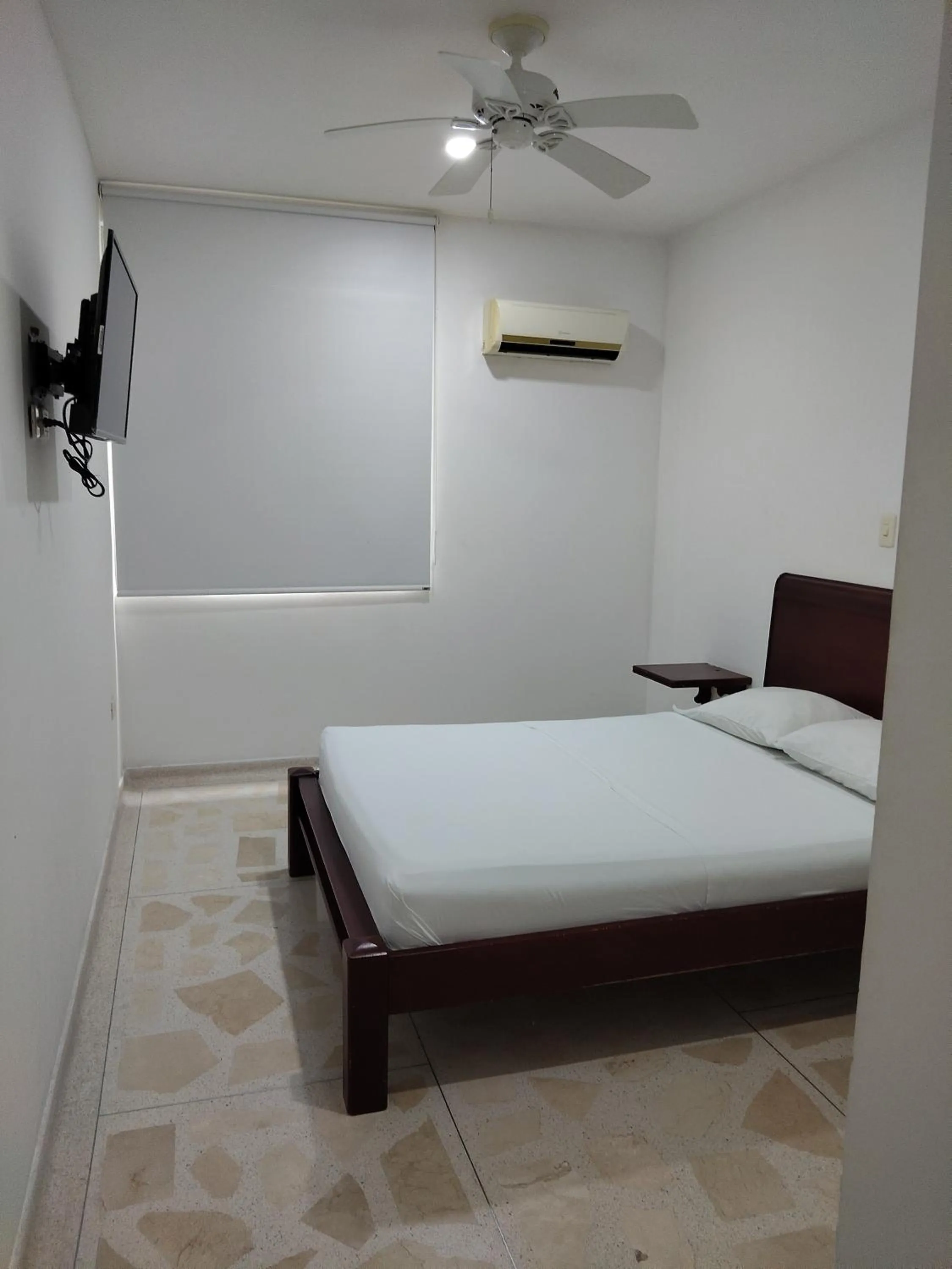 Standard Double Room - single occupancy in Del Parque Hotel