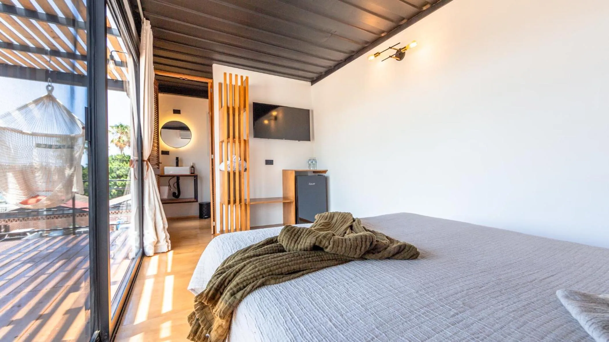 Bed in InHouse Glamping Hotel La Paz