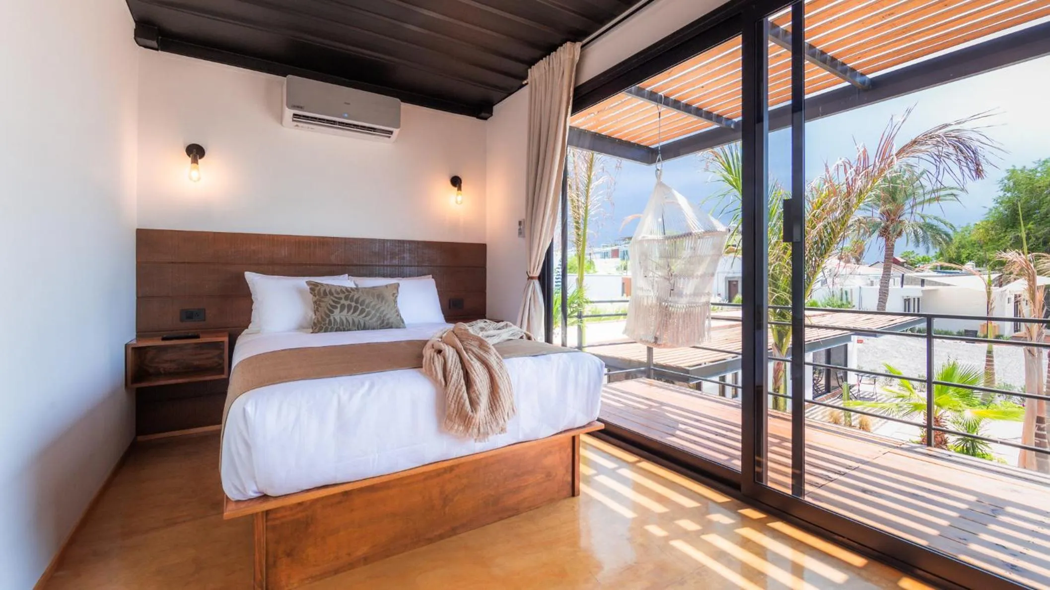 Bed in InHouse Glamping Hotel La Paz