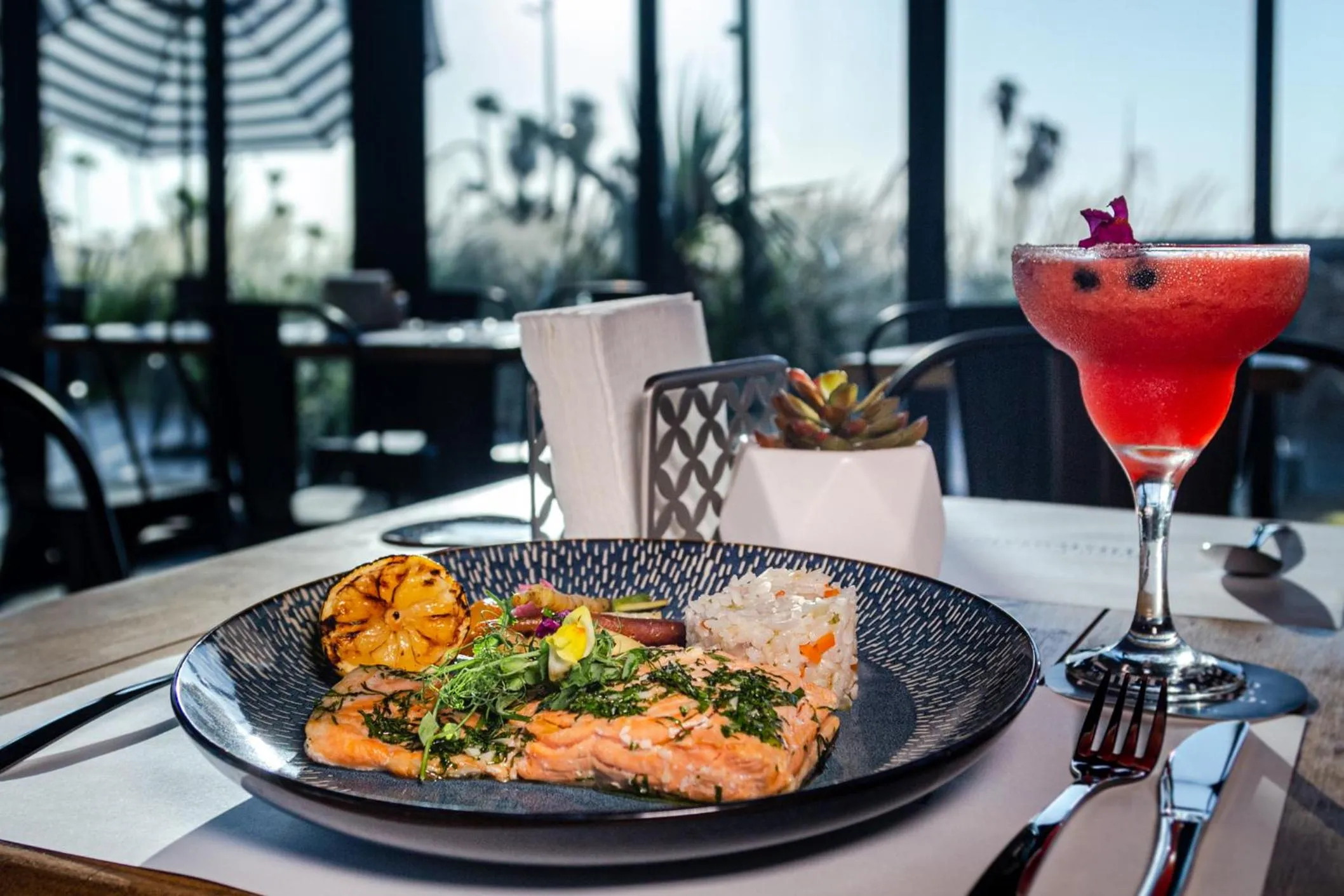 Food and drinks in InHouse Glamping Hotel La Paz