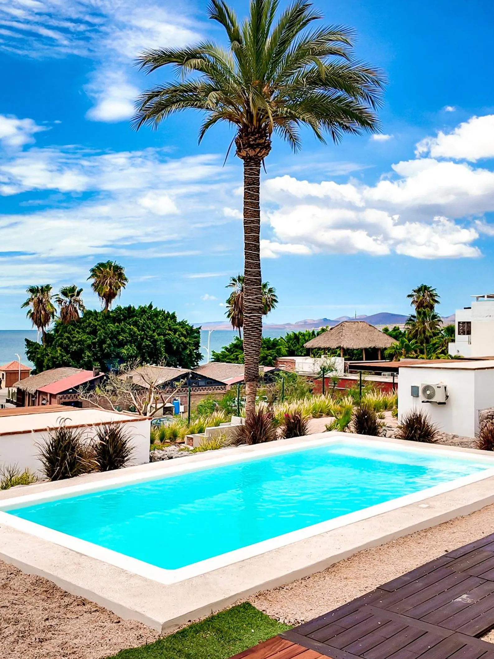 Day in InHouse Glamping Hotel La Paz