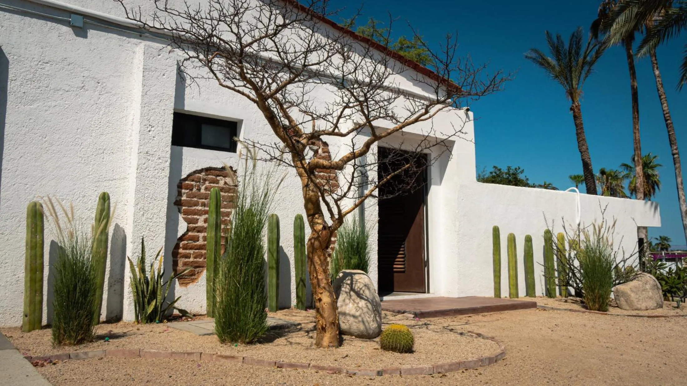 Property building in InHouse Glamping Hotel La Paz