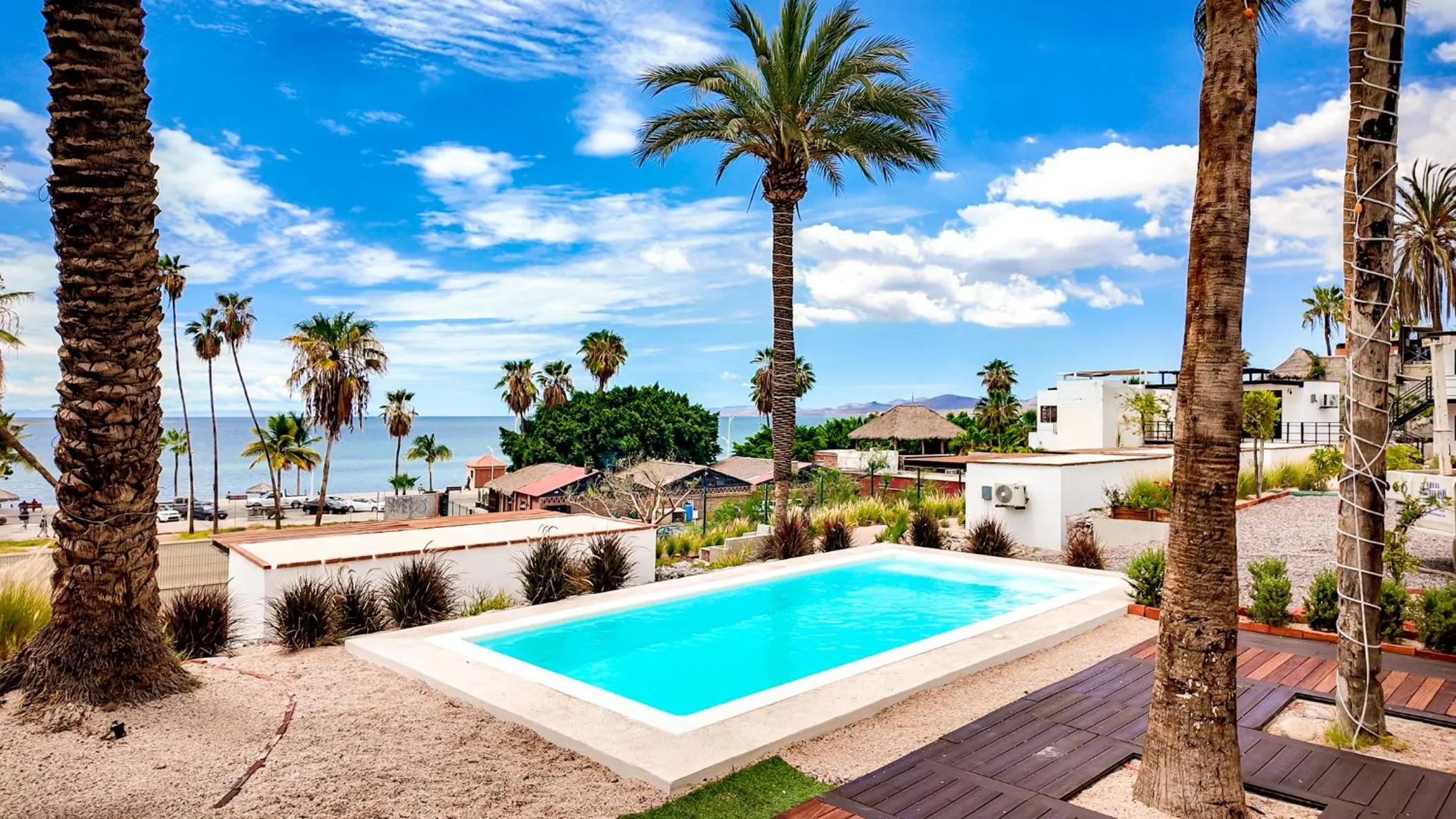 Day in InHouse Glamping Hotel La Paz