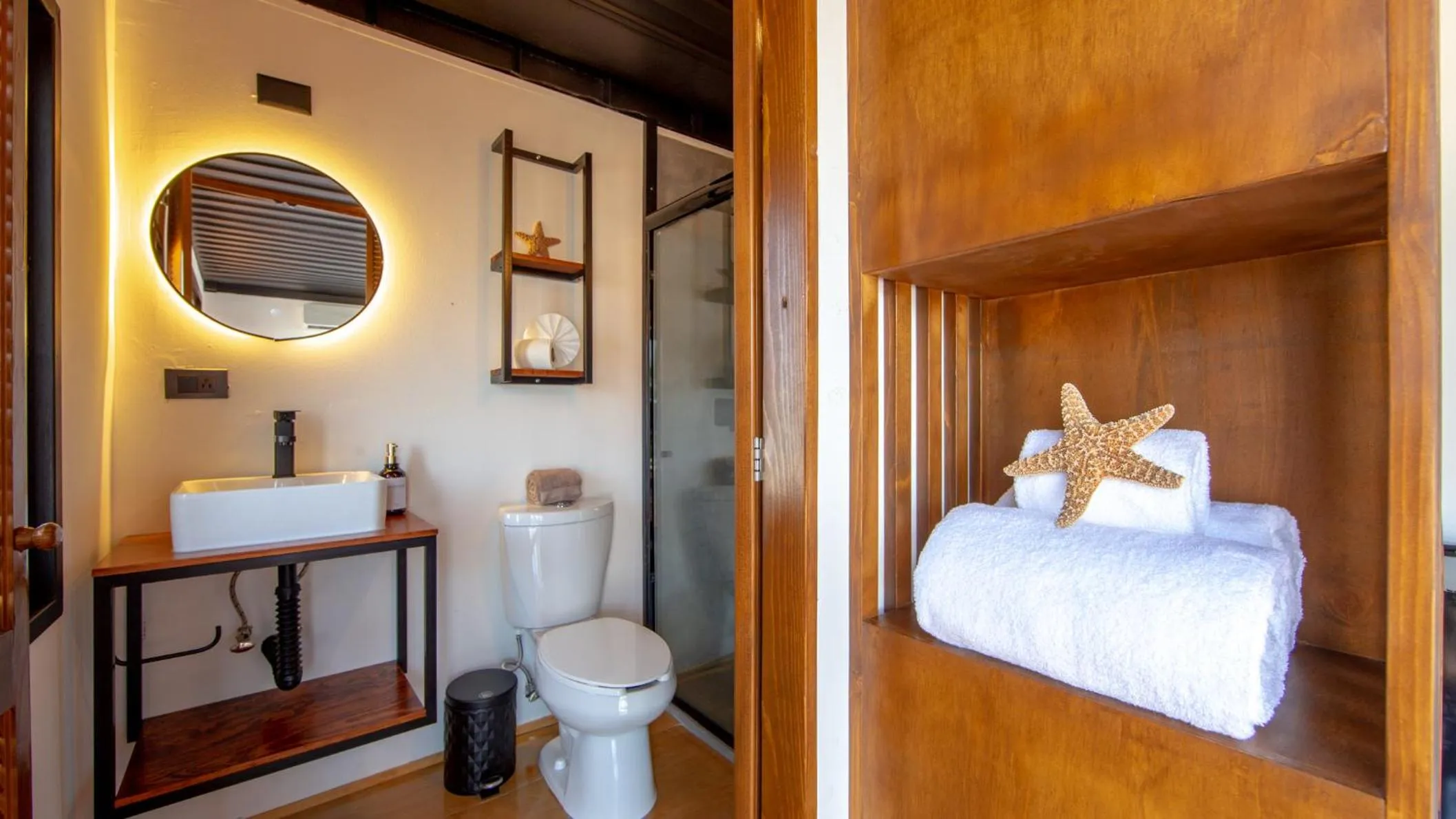 Bed in InHouse Glamping Hotel La Paz