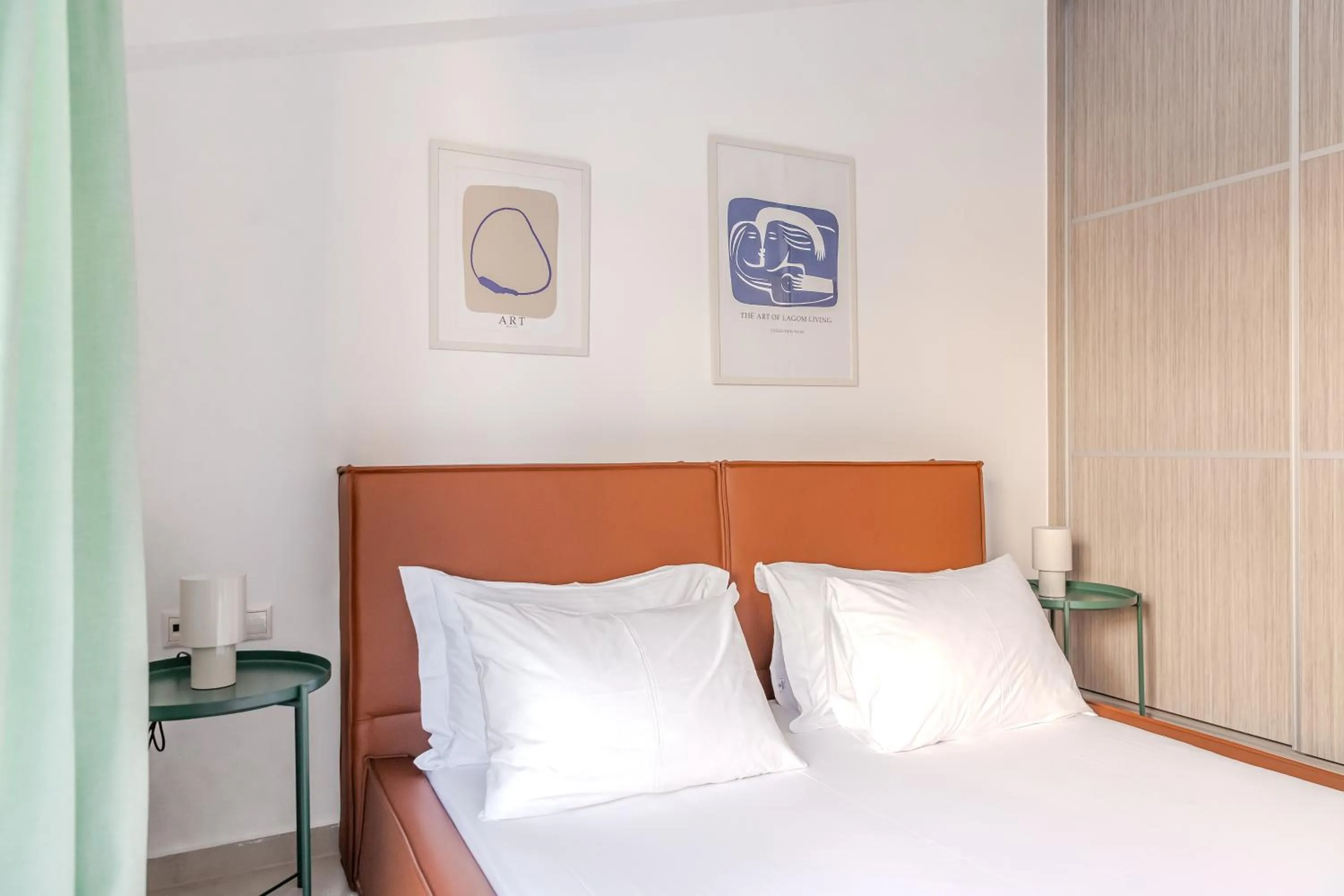 Bed in Noon Smart Residences