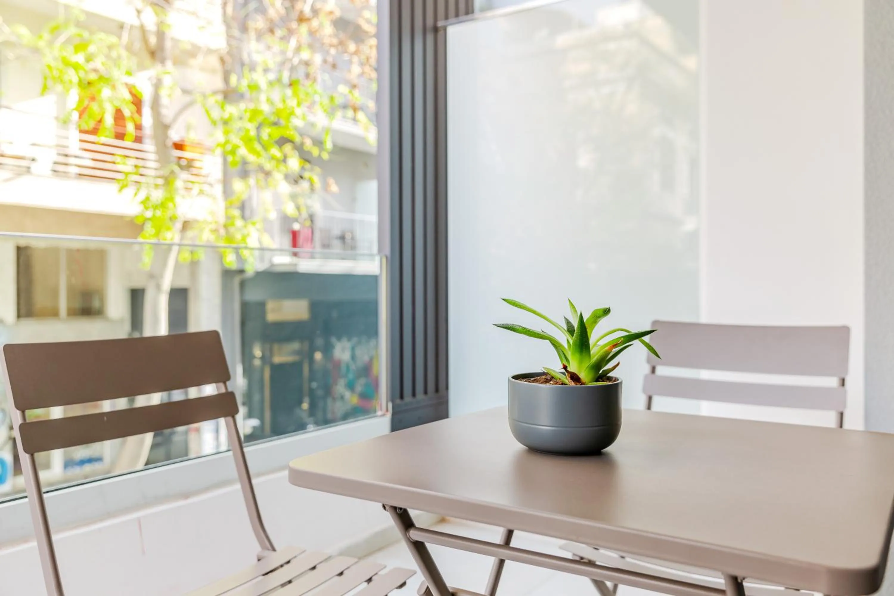 Day in Noon Smart Residences