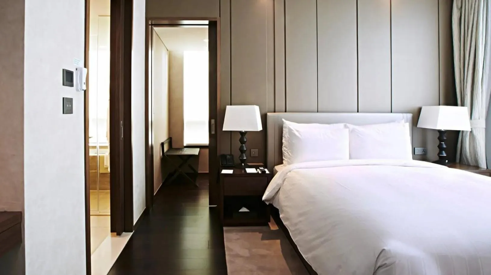 Bed in LOTTE CITY HOTEL Myeongdong