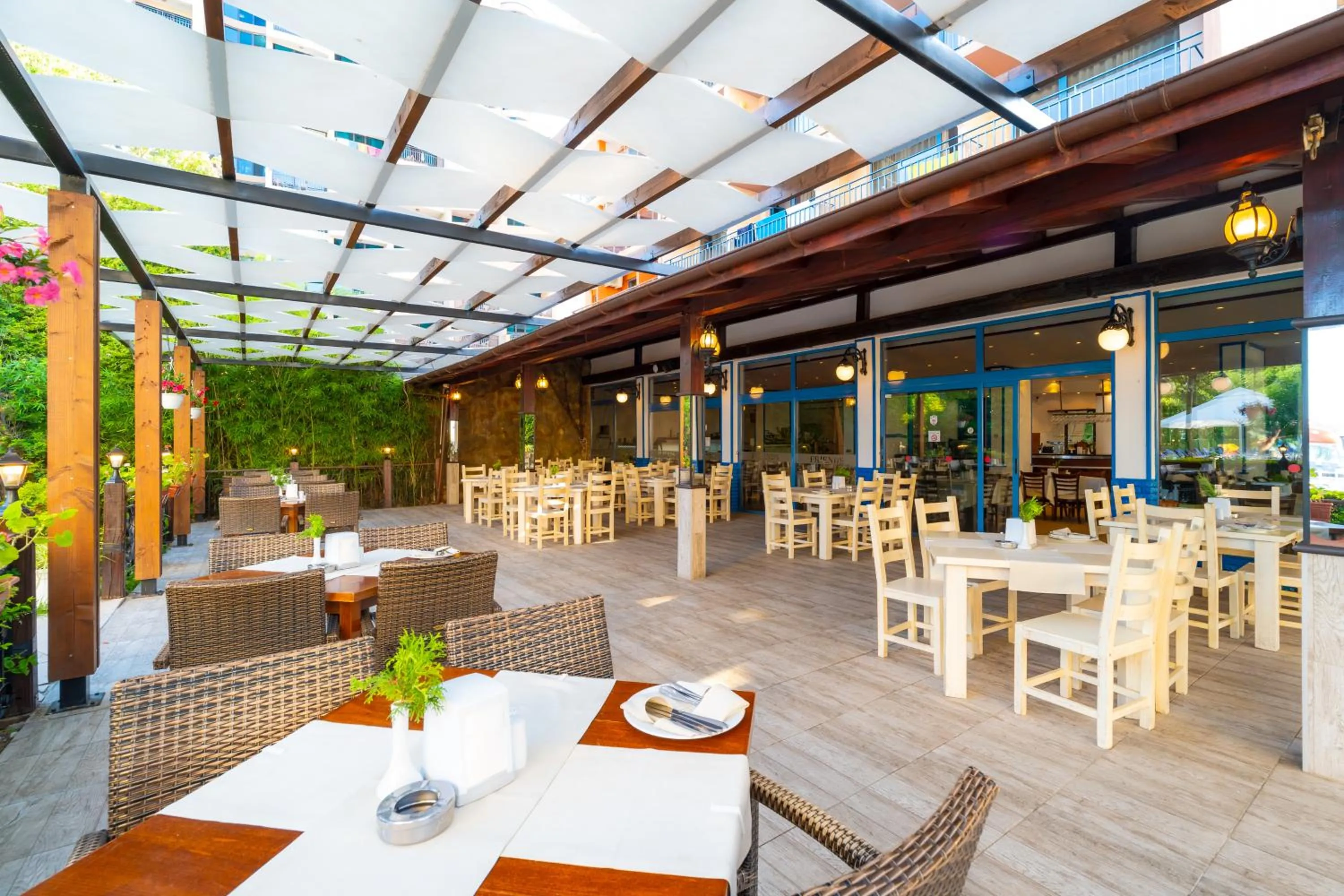 Restaurant/places to eat in MPM Hotel Condor - All Inclusive Light