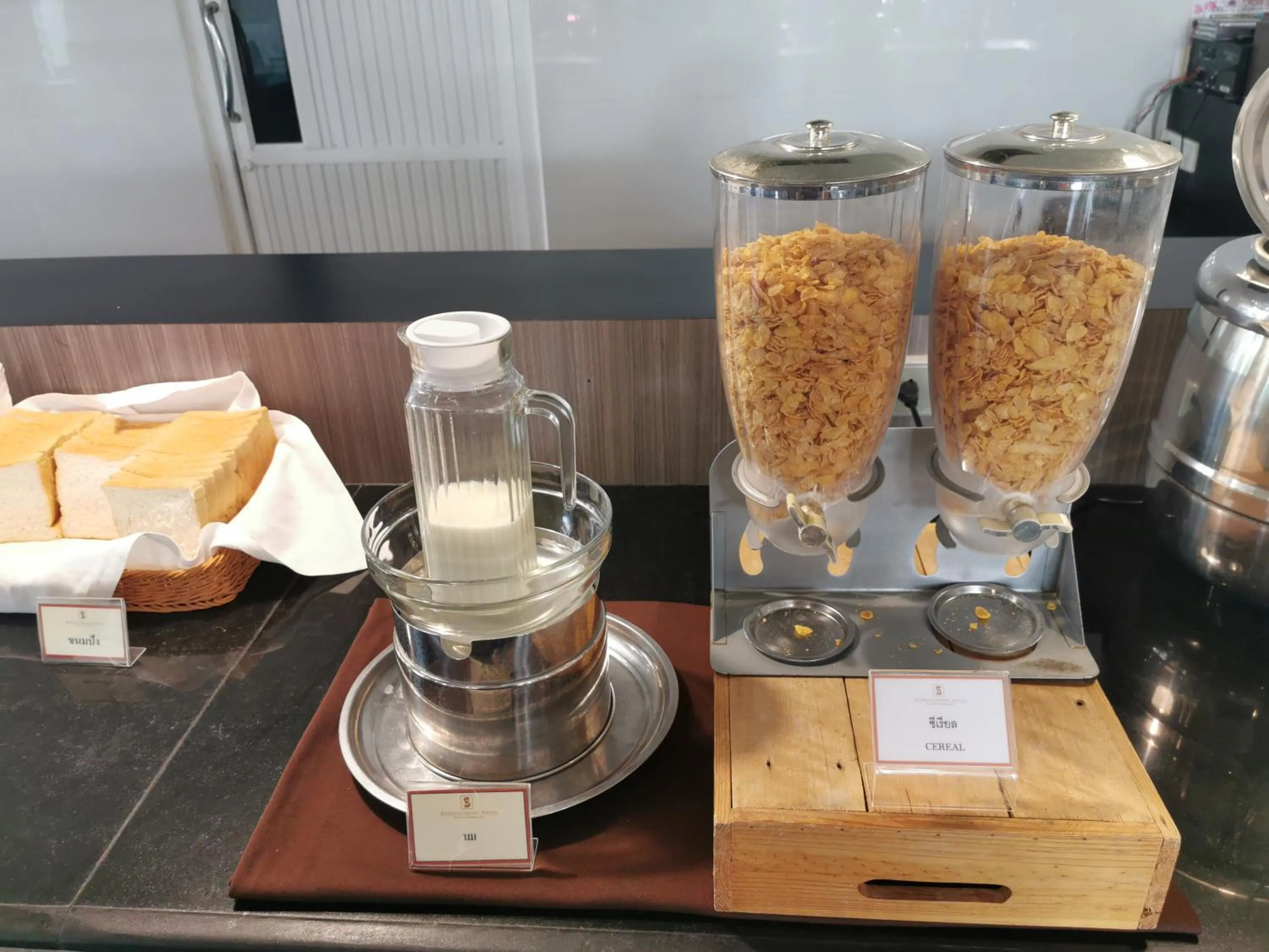 Breakfast in Songphanburi Hotel